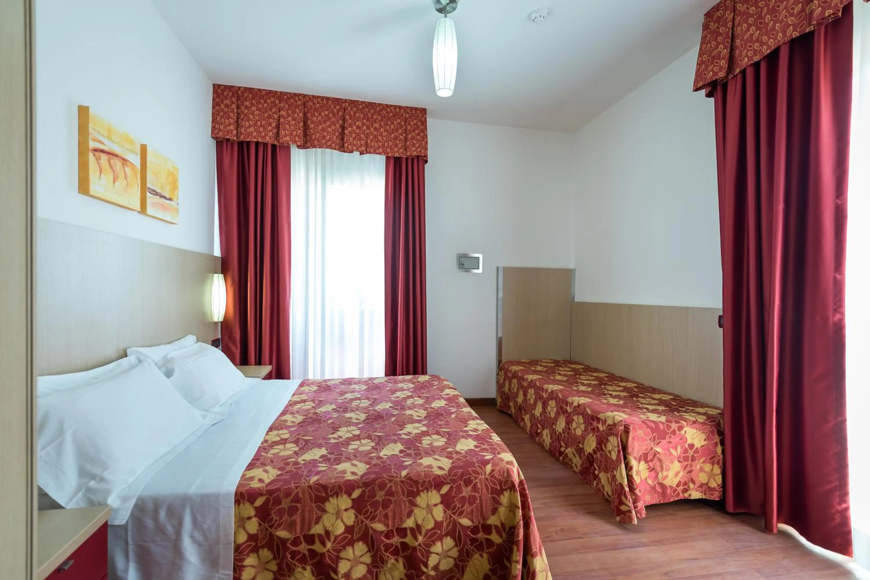 Photo of the whole room, Bed in Hotel Villa Angelina