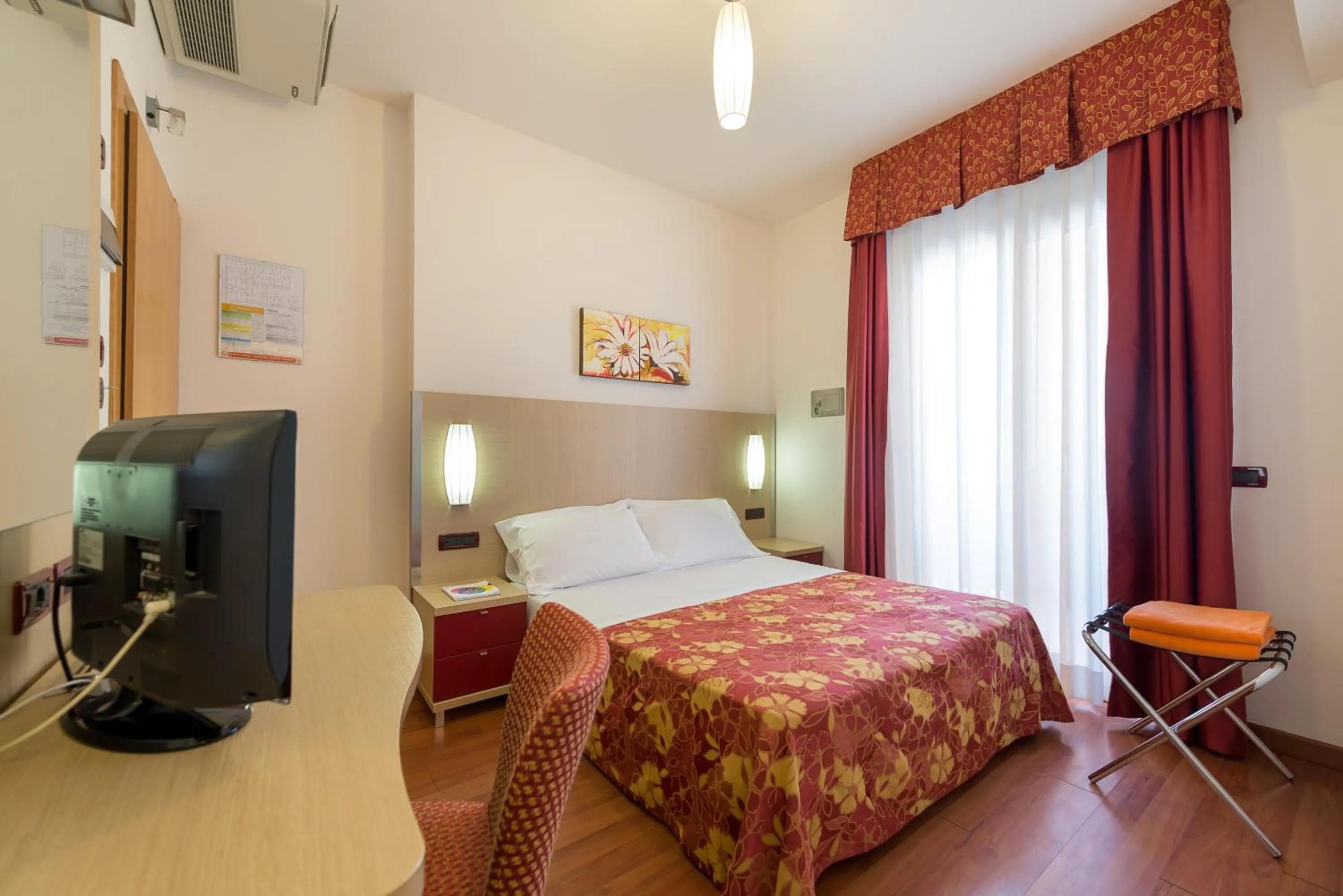 Bedroom, Bed in Hotel Villa Angelina