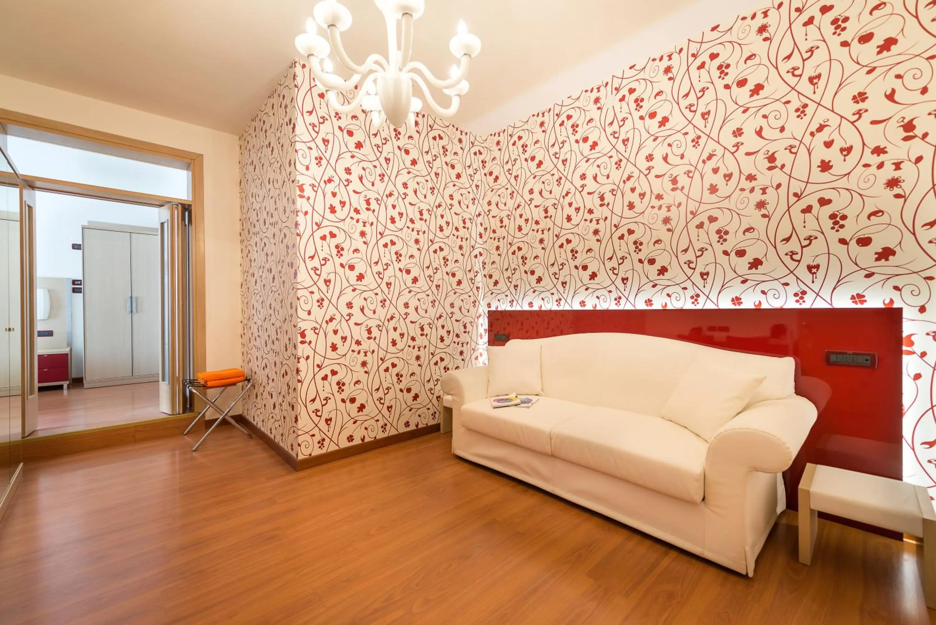 Seating area, Bed in Hotel Villa Angelina