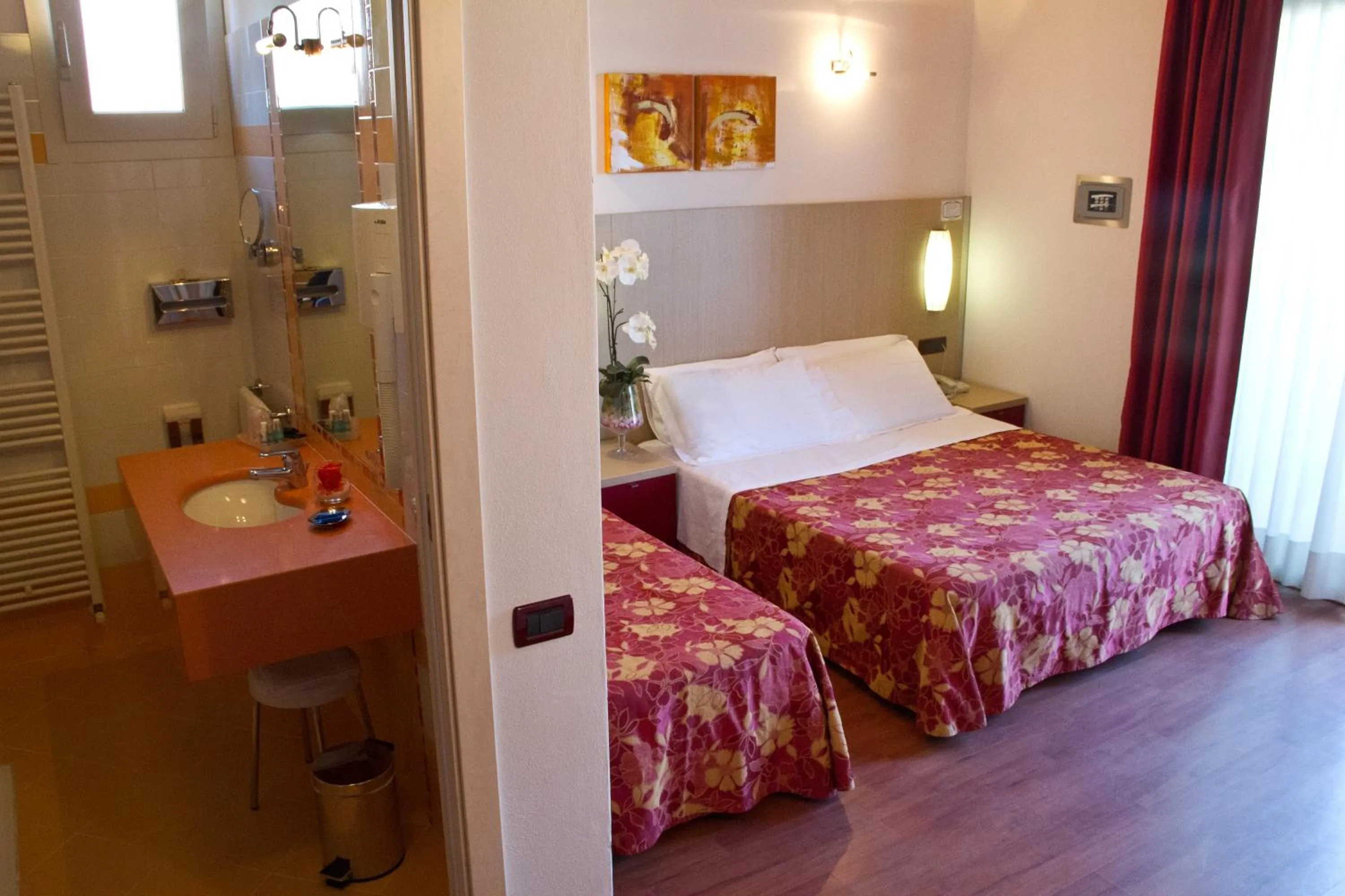 Photo of the whole room, Bed in Hotel Villa Angelina