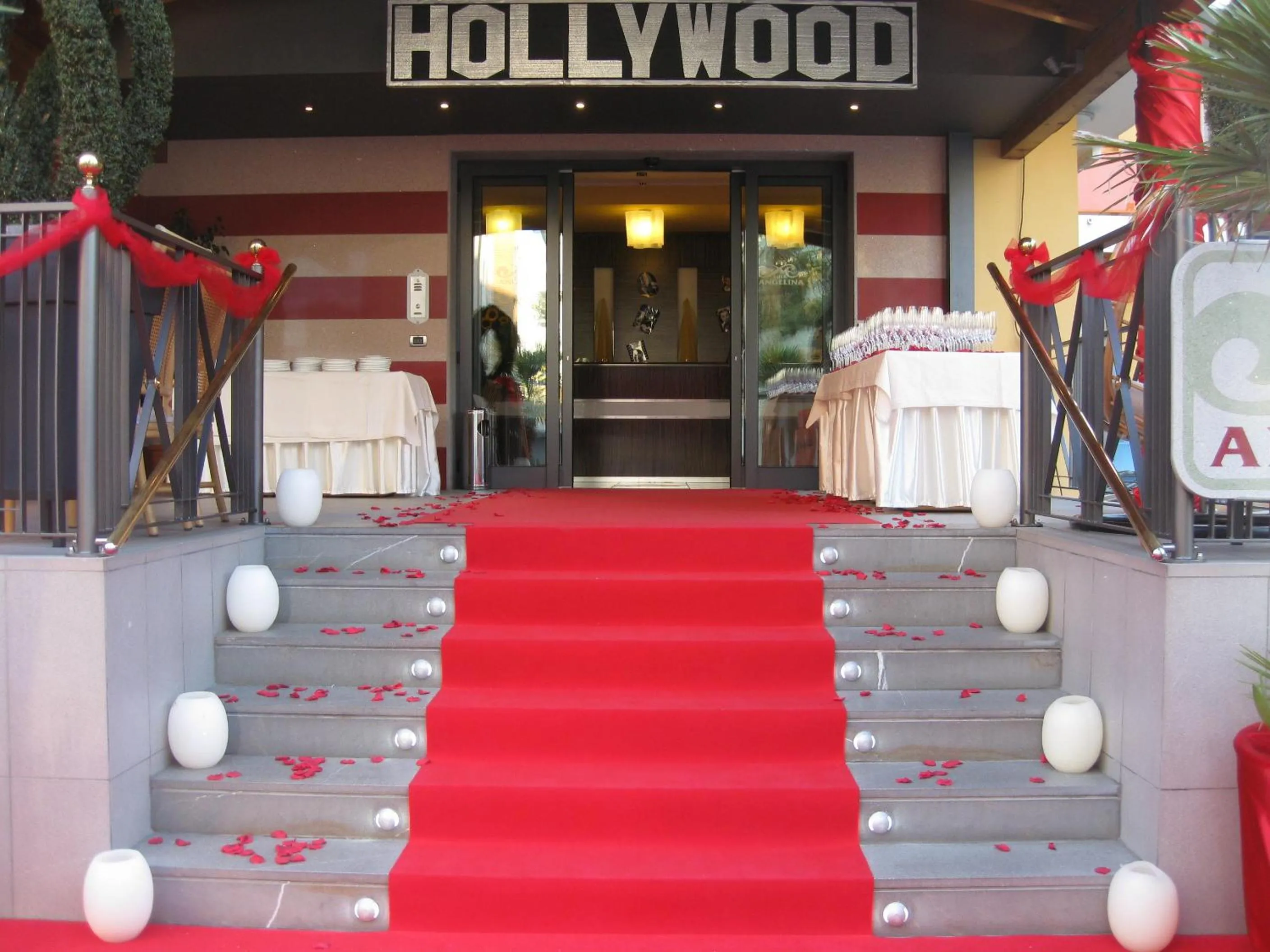 Facade/entrance in Hotel Villa Angelina
