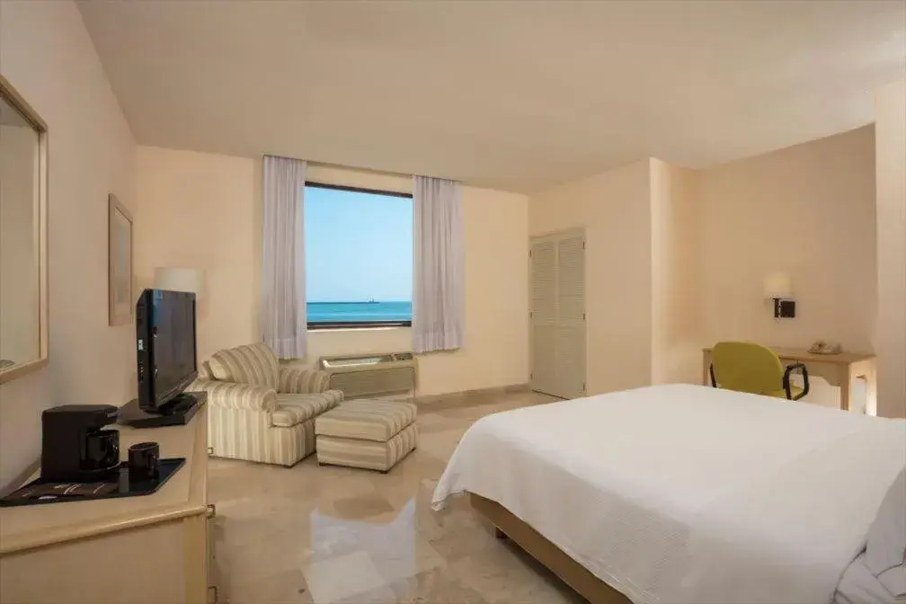 Bed in Fiesta Inn Veracruz Malecon Bed in Fiesta Inn Veracruz Malecon