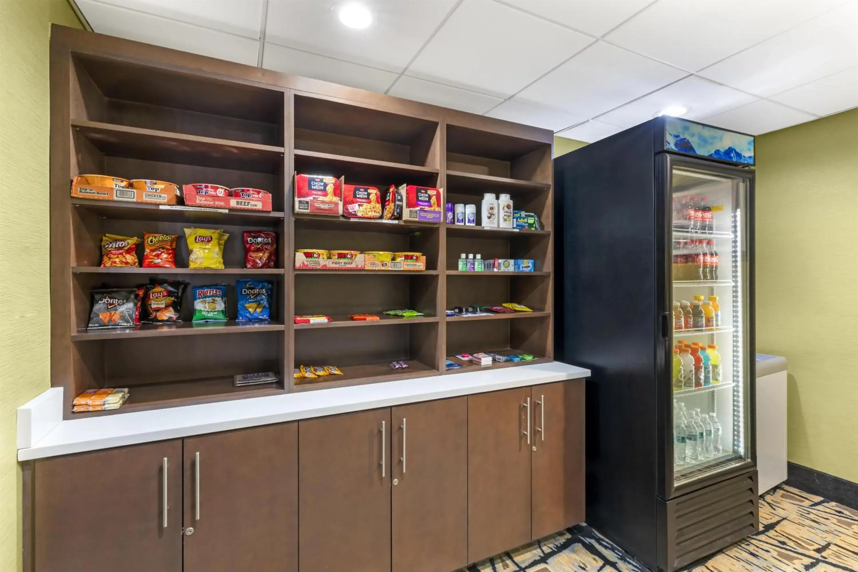 Property building in Best Western Plus McDonough Inn & Suites Property building in Best Western Plus McDonough Inn & Suites