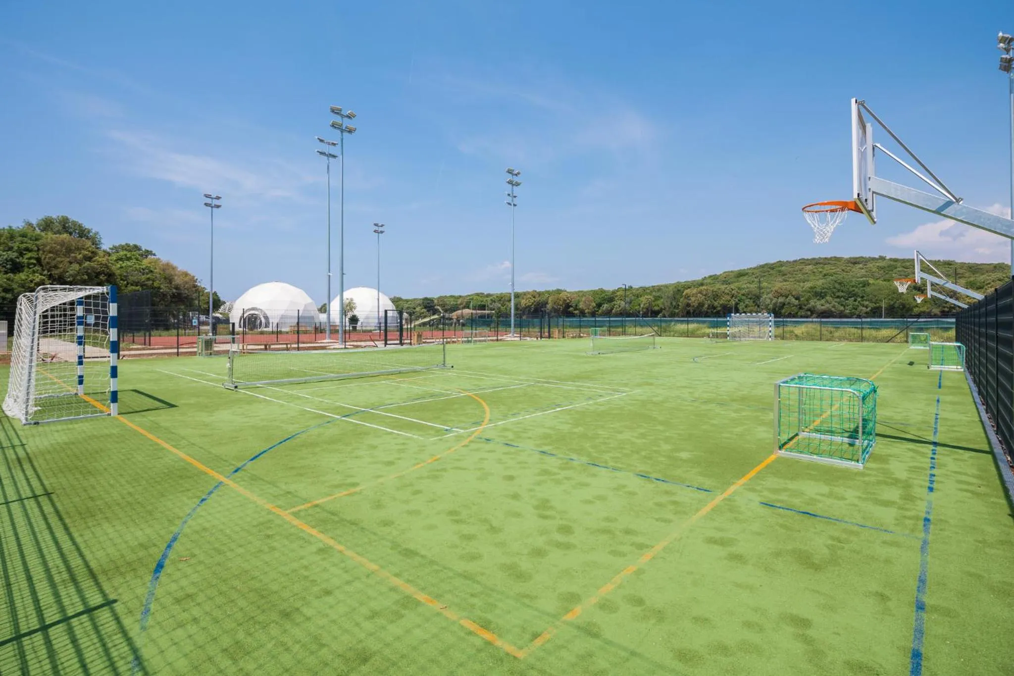 Day in Camping Homes Mon Perin