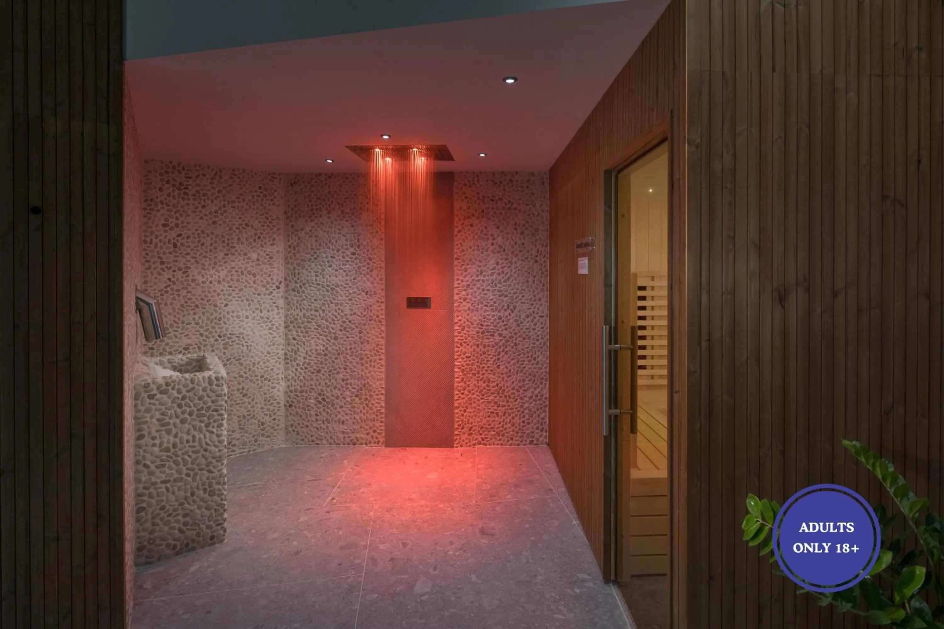 Shower in Camping Homes Mon Perin