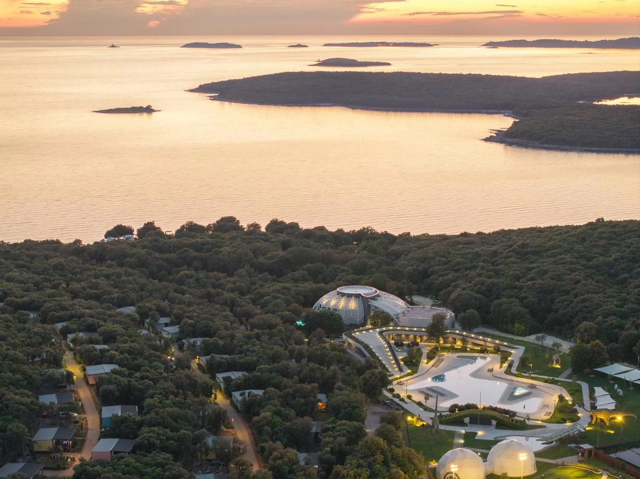 Bird's eye view in Camping Homes Mon Perin