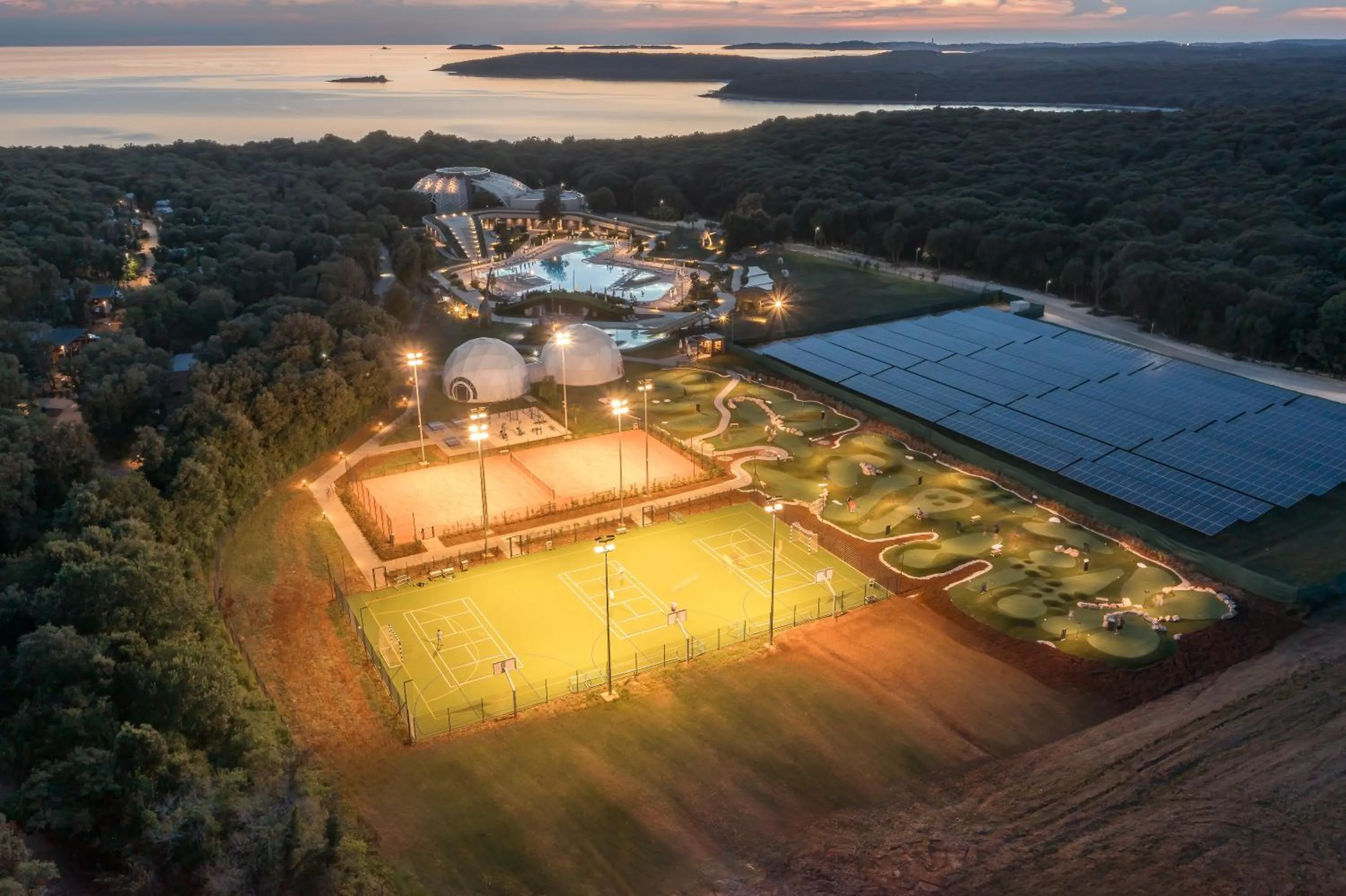 Natural landscape in Camping Homes Mon Perin