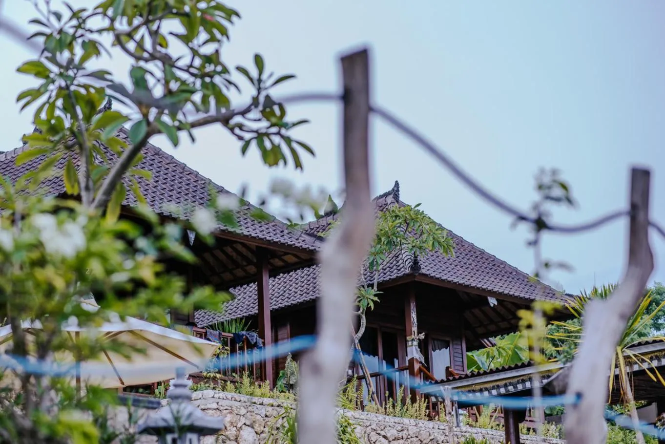 Sunday Huts Lembongan