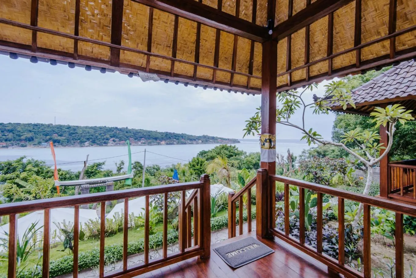 Sunday Huts Lembongan