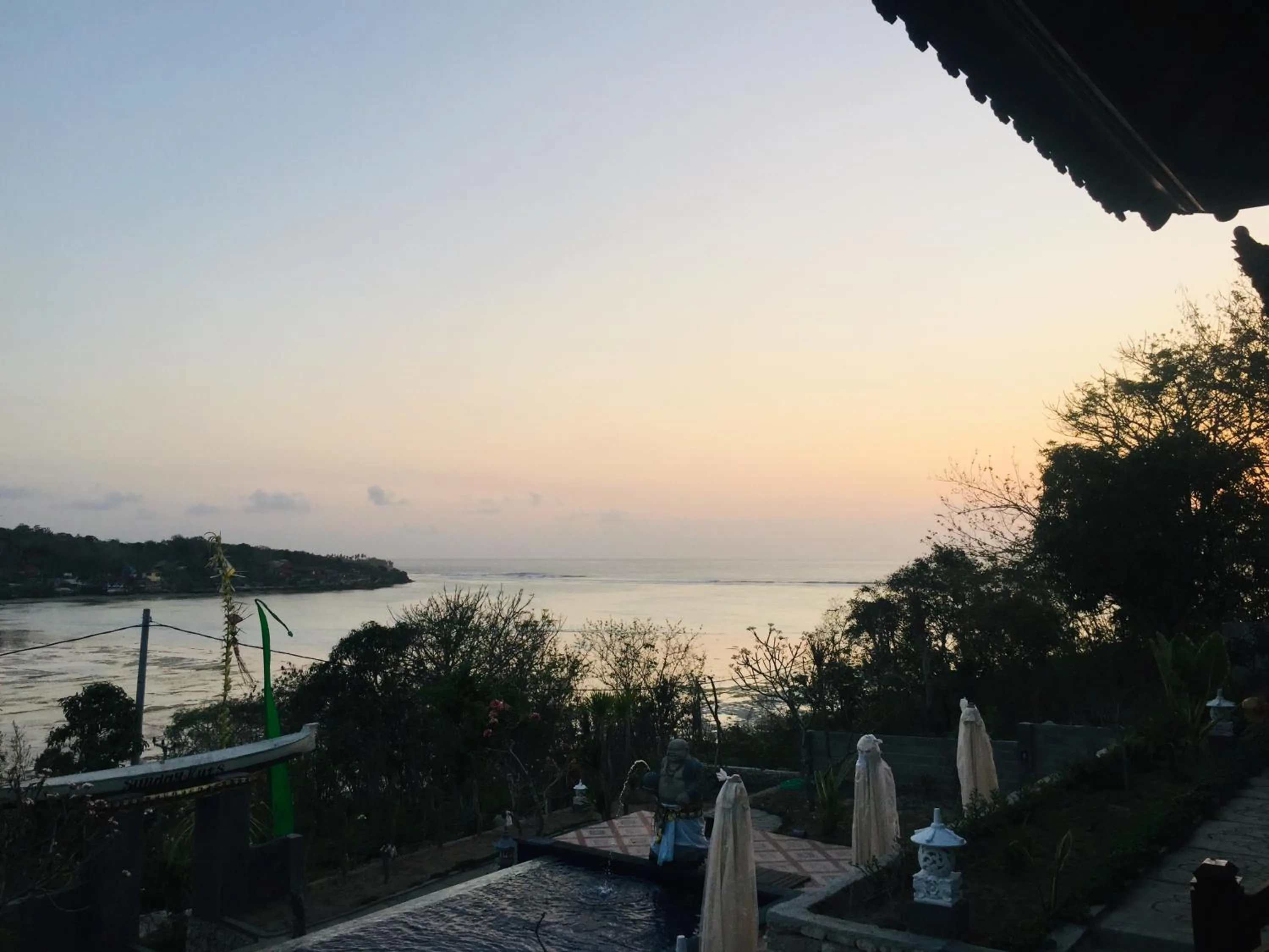 Sea view in Sunday Huts Lembongan