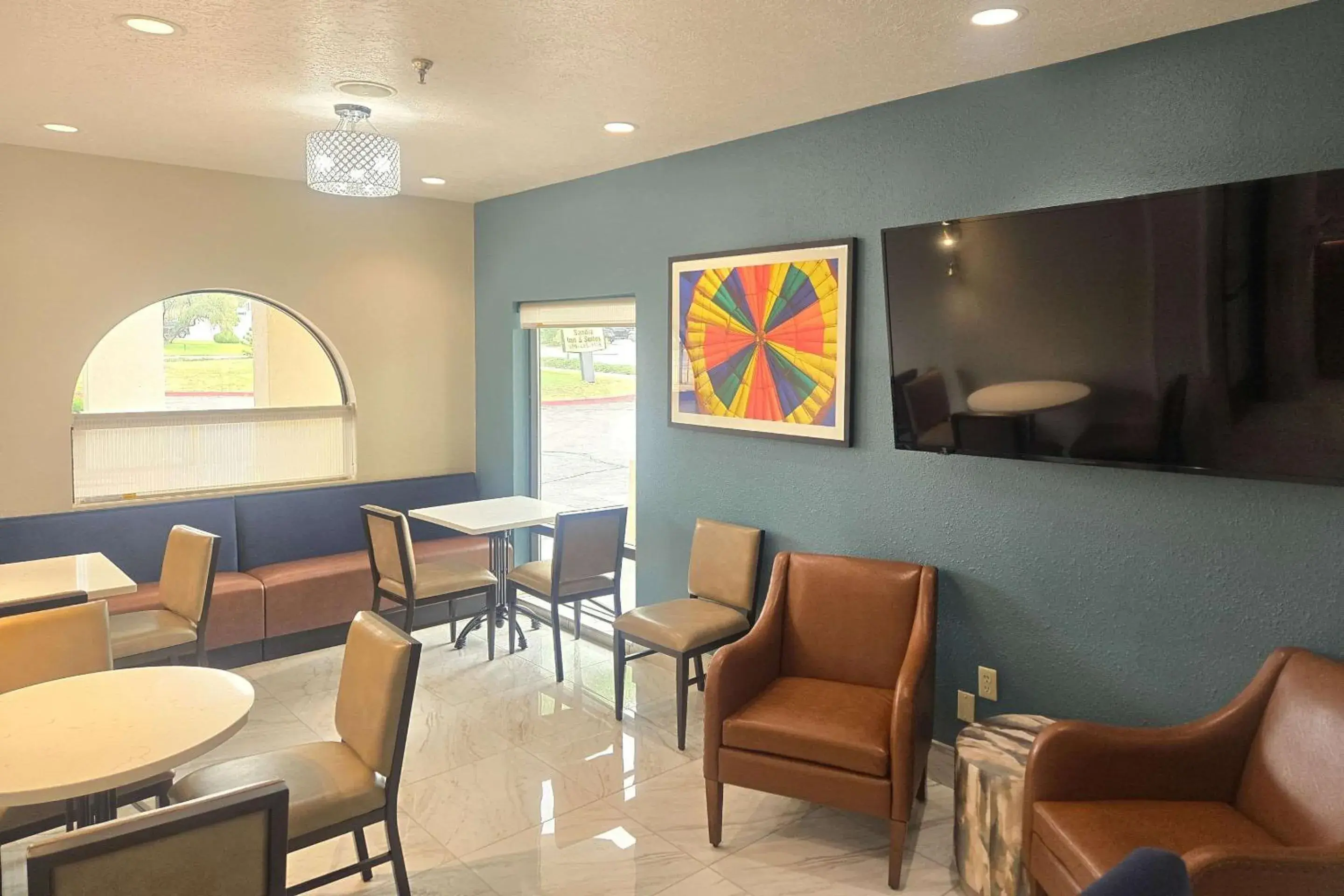 Lobby or reception in Super 8 by Wyndham Albuquerque Airport Lobby or reception in Super 8 by Wyndham Albuquerque Airport