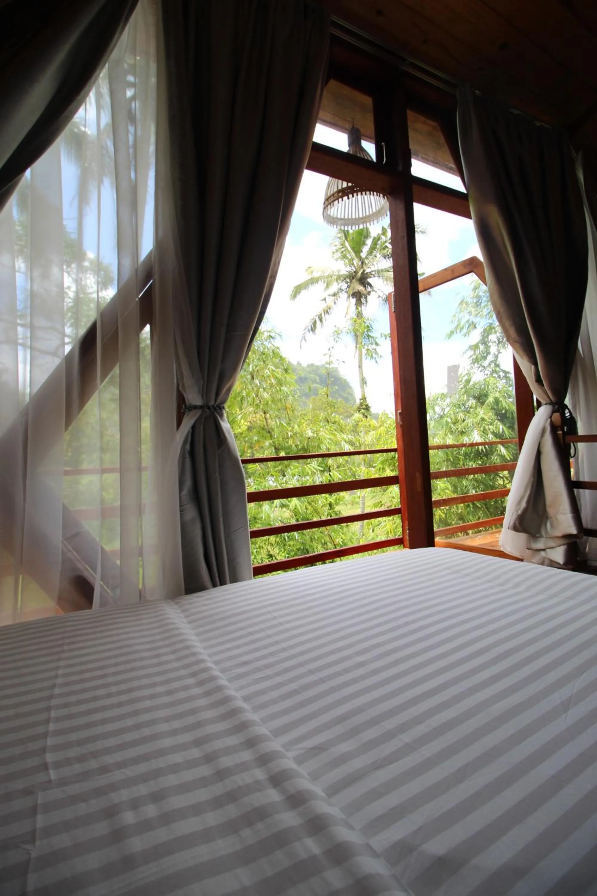 Bed in Padi Ecolodge