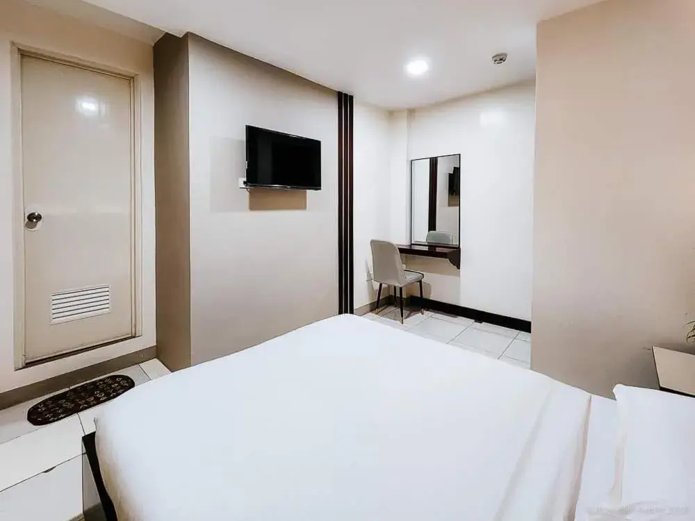 Deluxe Double Room in Bamboo Garden Bussiness Inn Deluxe Double Room in Bamboo Garden Bussiness Inn