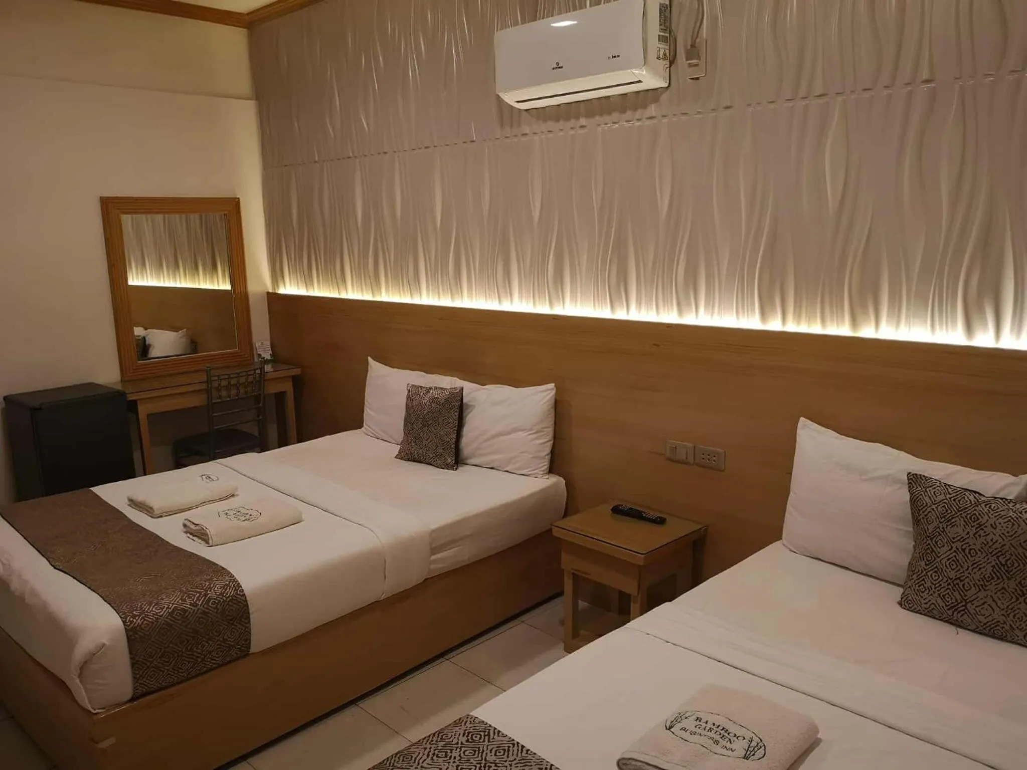 Bed in Bamboo Garden Bussiness Inn