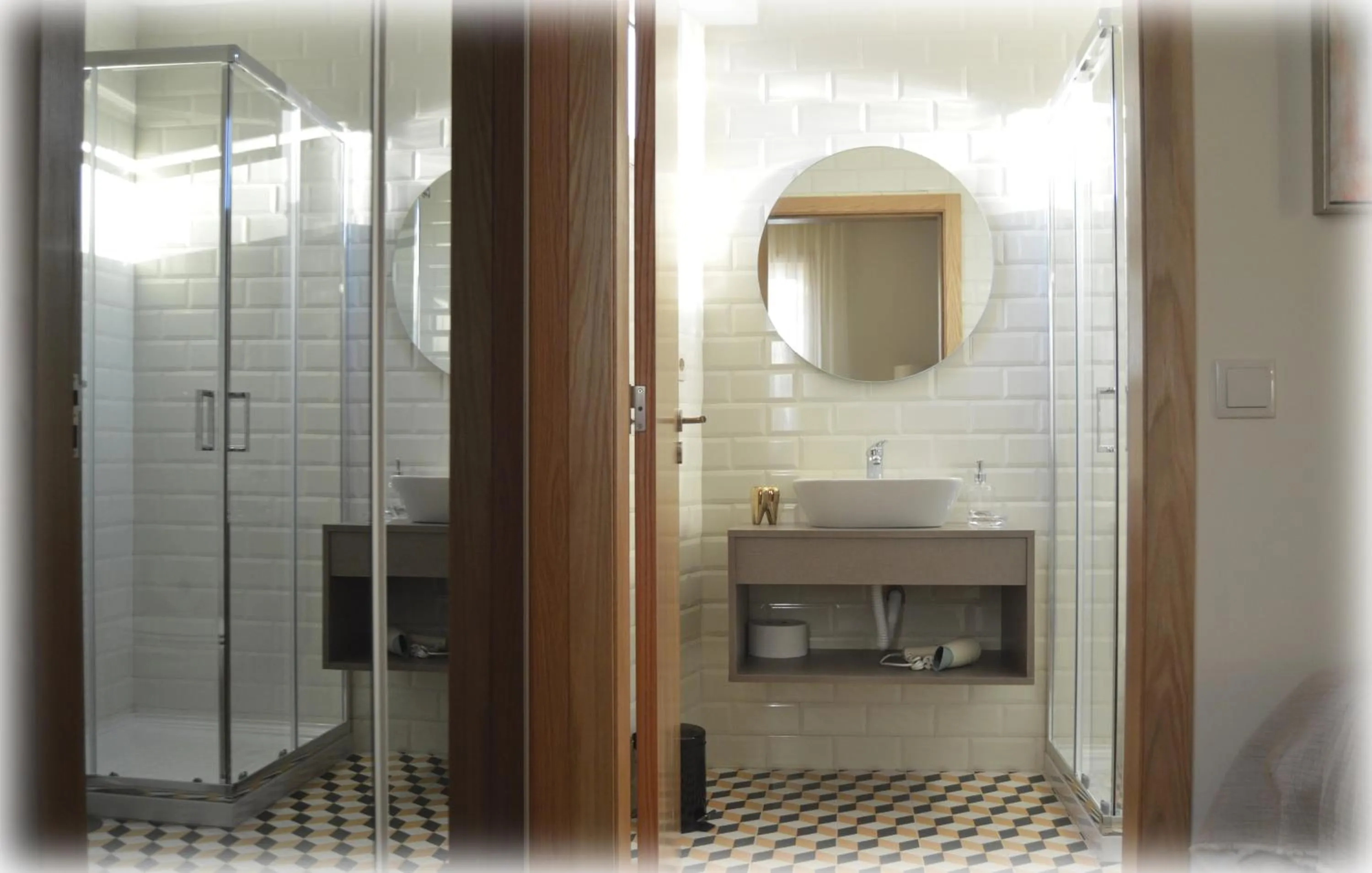 Shower in Alma Invicta Alegria
