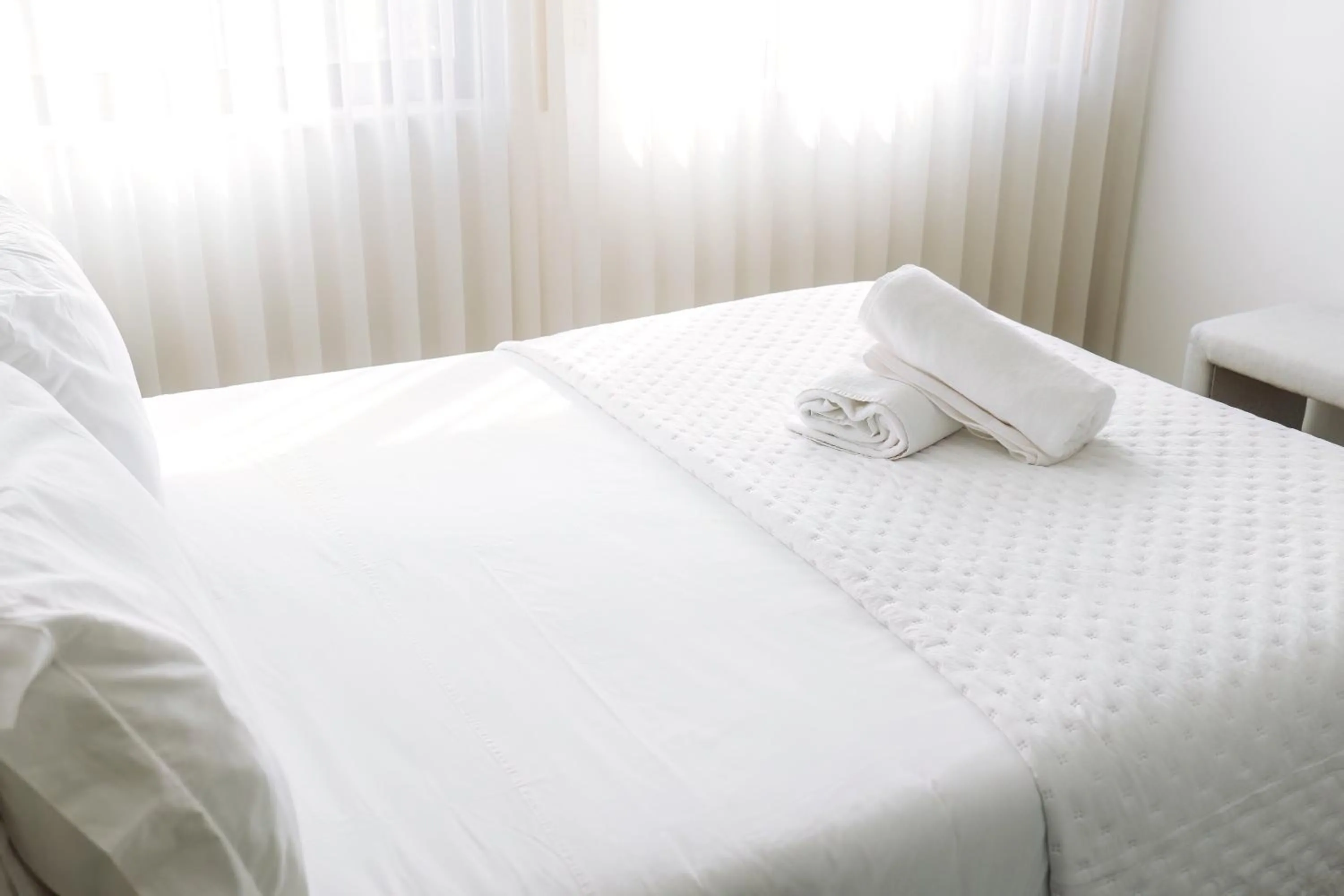 Bedroom, Bed in Alma Invicta Alegria