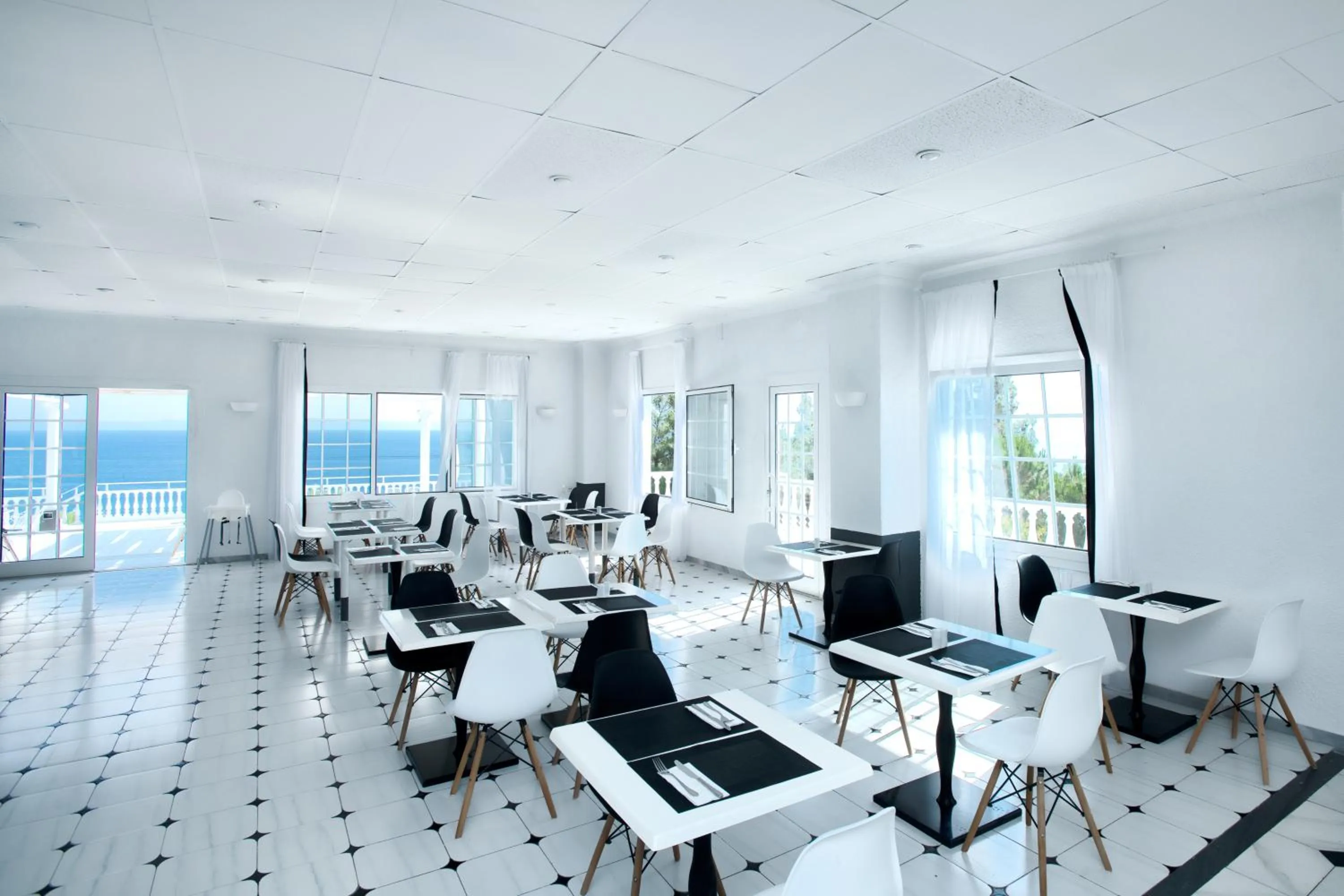 Restaurant/places to eat in Bianco Olympico Beach Resort-All Inclusive