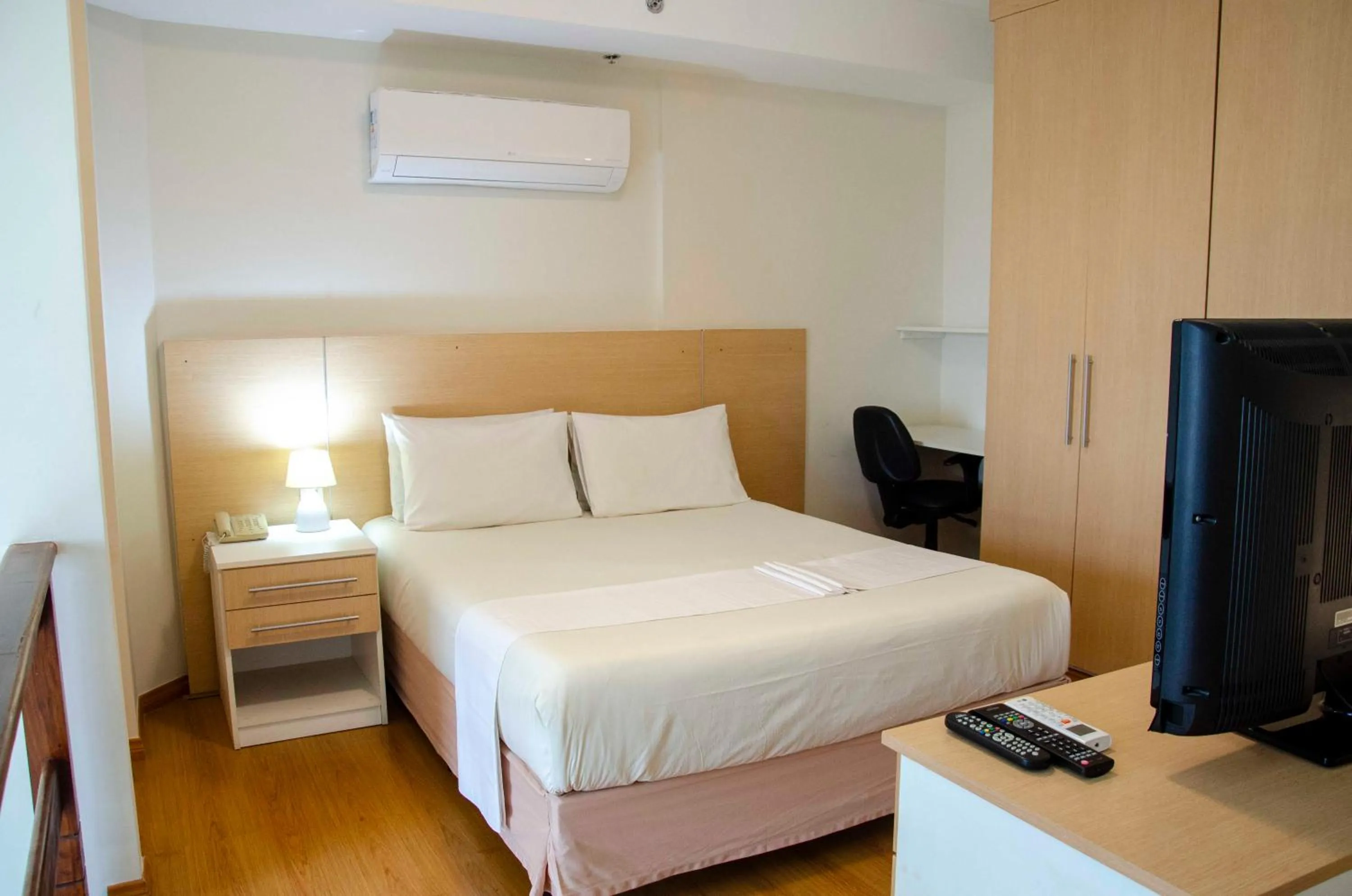 Bed in Hotel City Hall