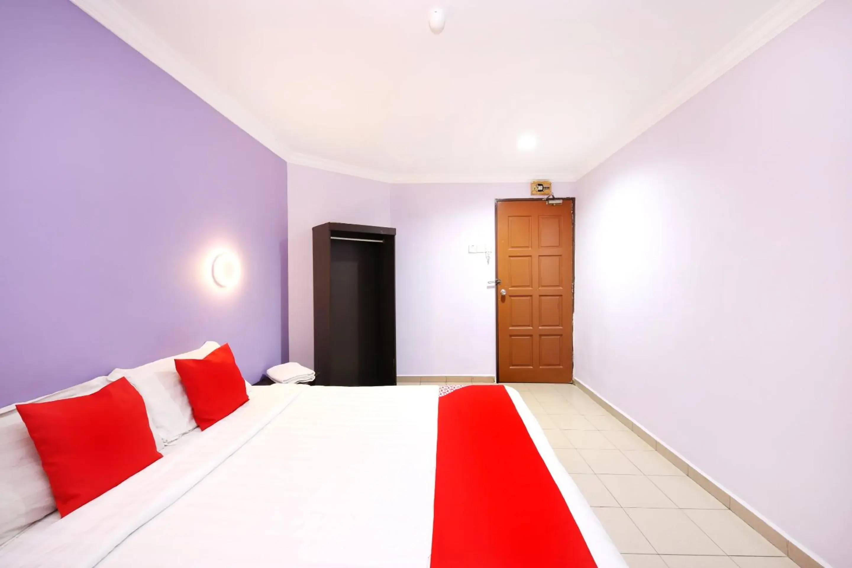 Bedroom, Bed in Super OYO 473 Comfort Hotel 2 Bedroom, Bed in Super OYO 473 Comfort Hotel 2