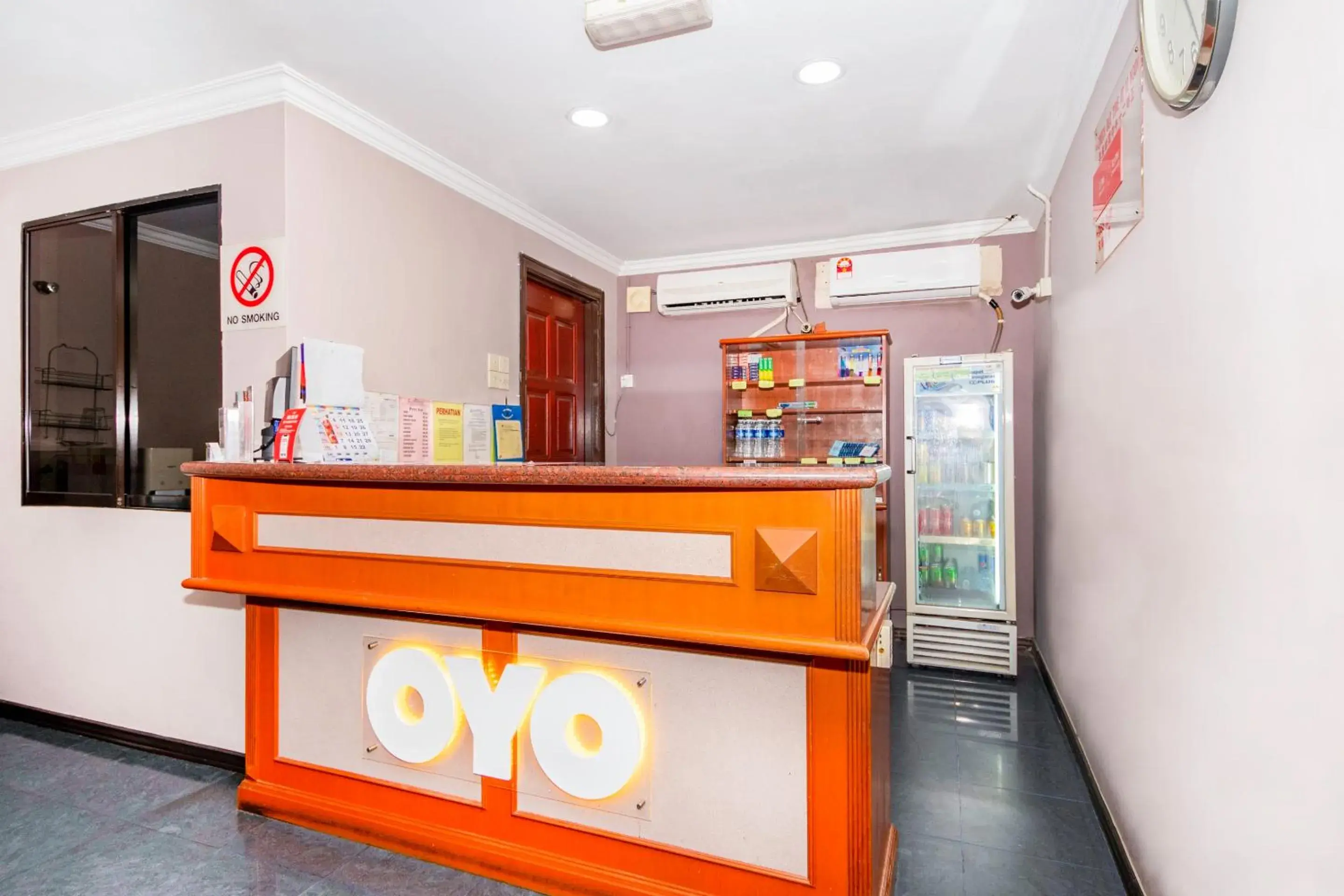 Lobby or reception, Lobby/Reception in Super OYO 473 Comfort Hotel 2