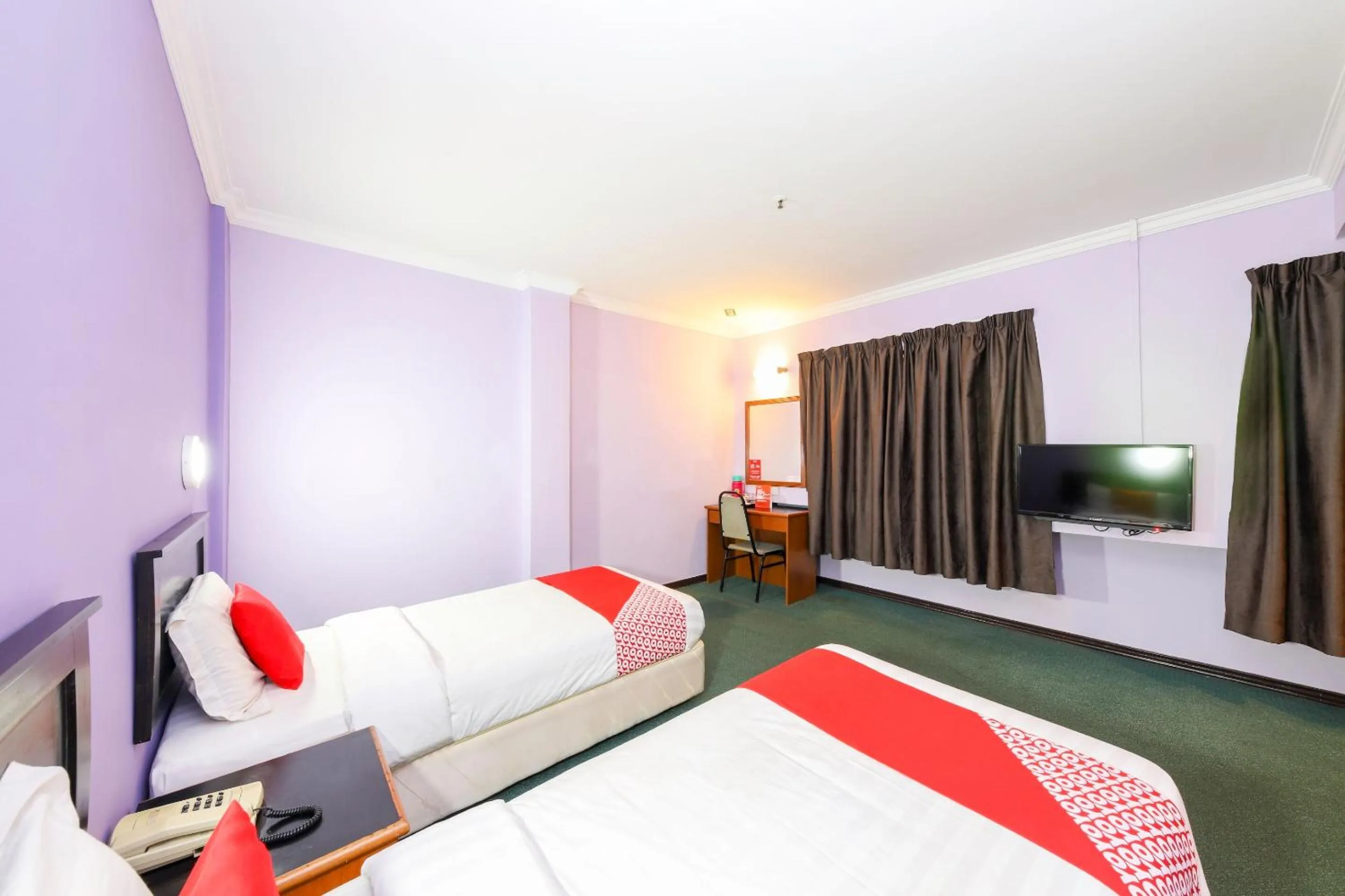 Bedroom in OYO 472 Comfort Hotel 1