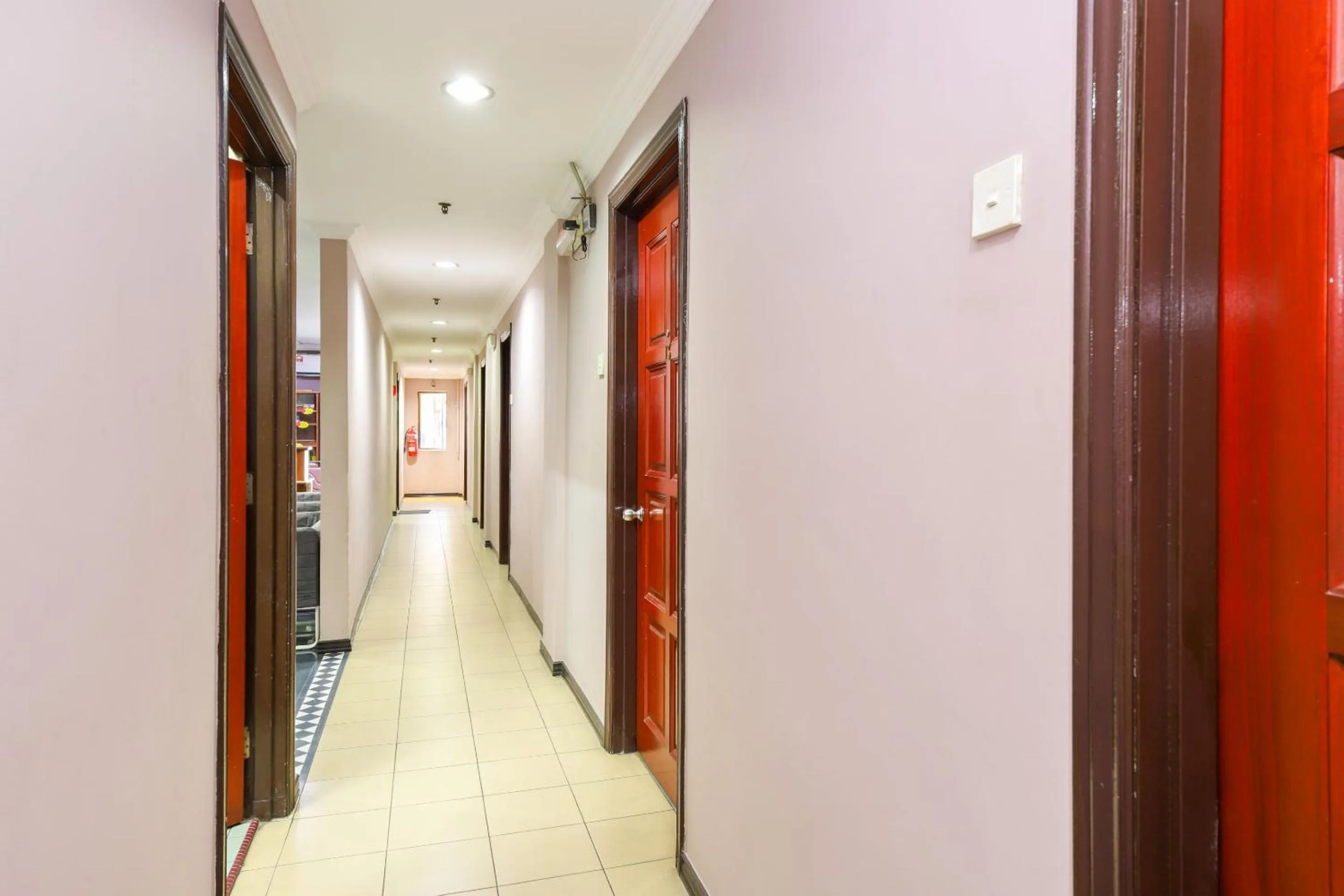 Lobby or reception in OYO 472 Comfort Hotel 1