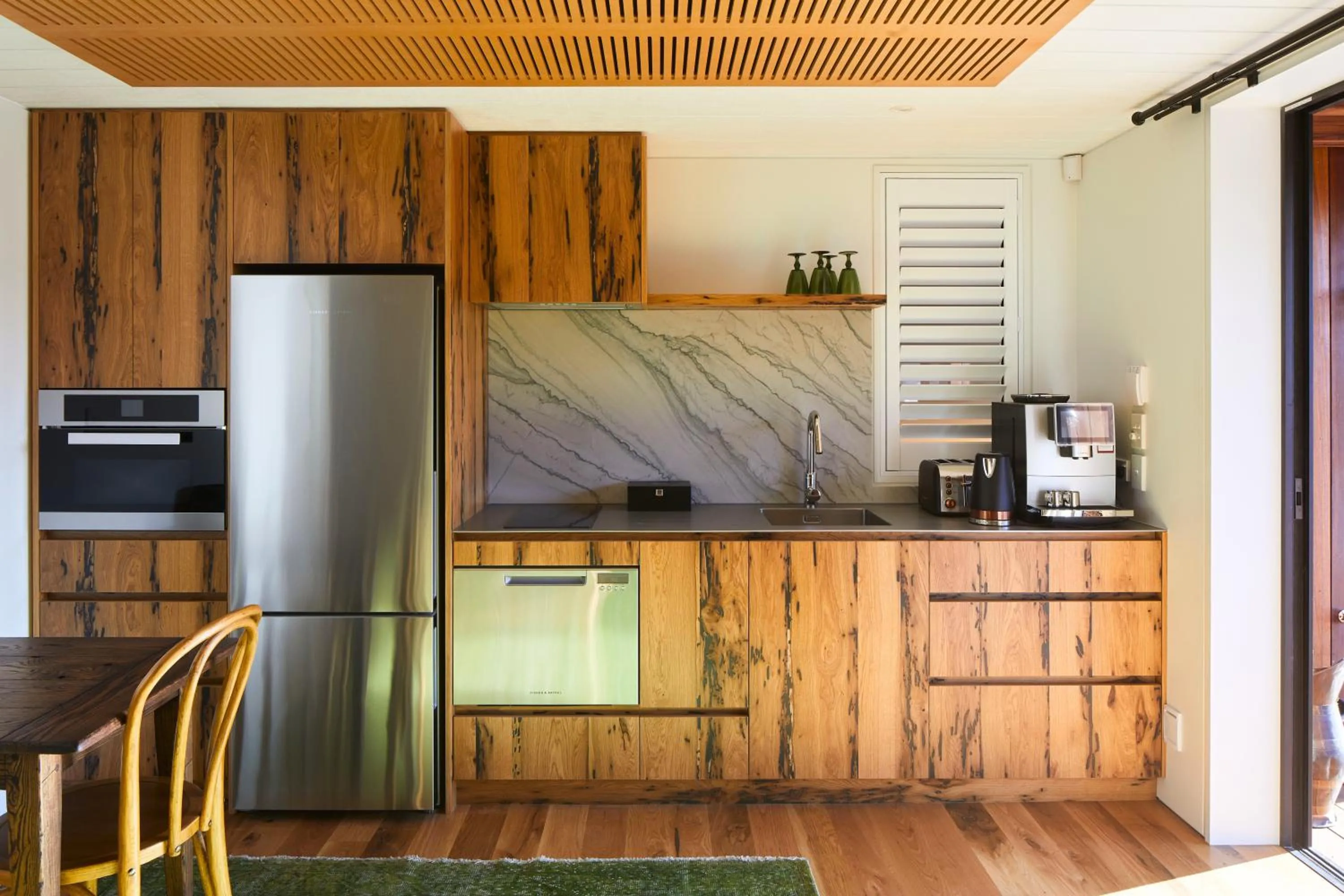 Coffee/tea facilities in Newton Heights