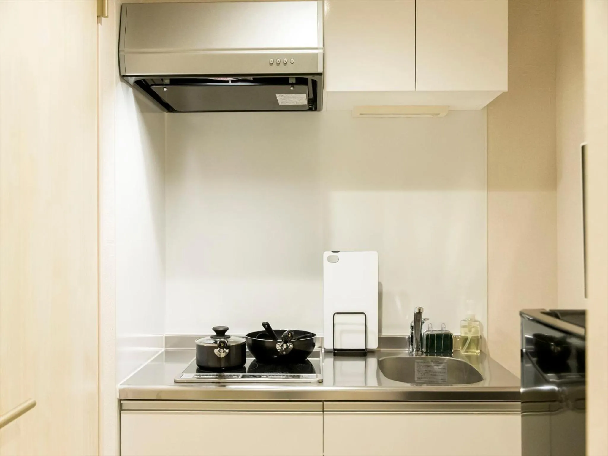 Kitchen or kitchenette in TRIP POD SUMIYOSHI B