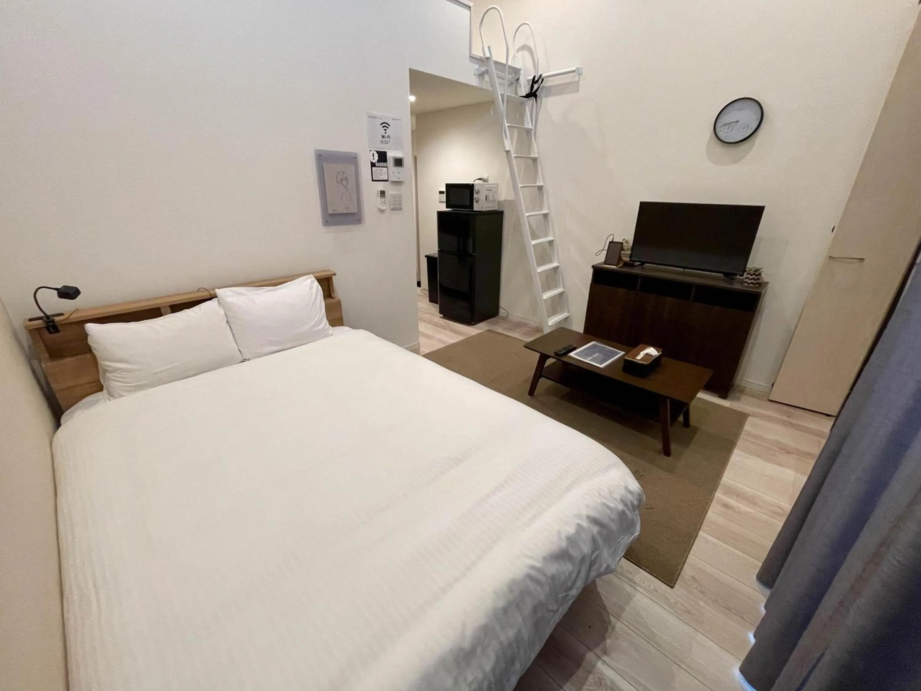 Bedroom, Bed in TRIP POD SUMIYOSHI B