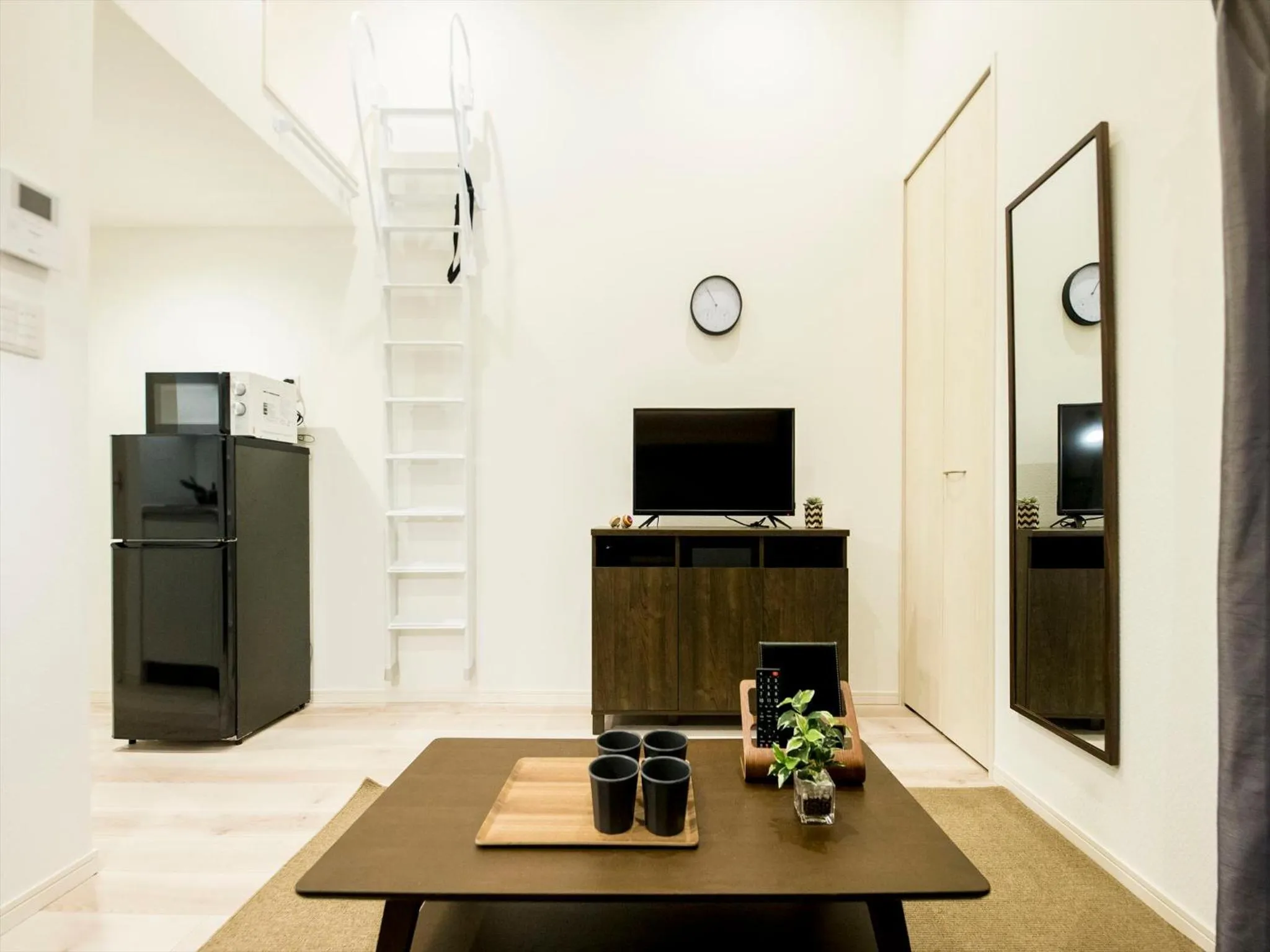 TV and multimedia in TRIP POD SUMIYOSHI B