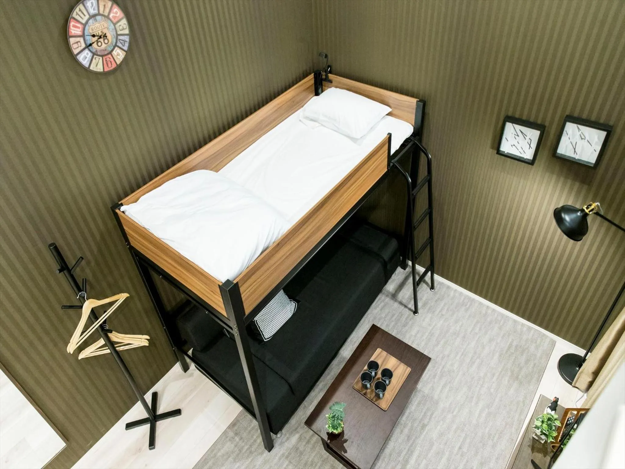 Living room, Bed in TRIP POD SUMIYOSHI B