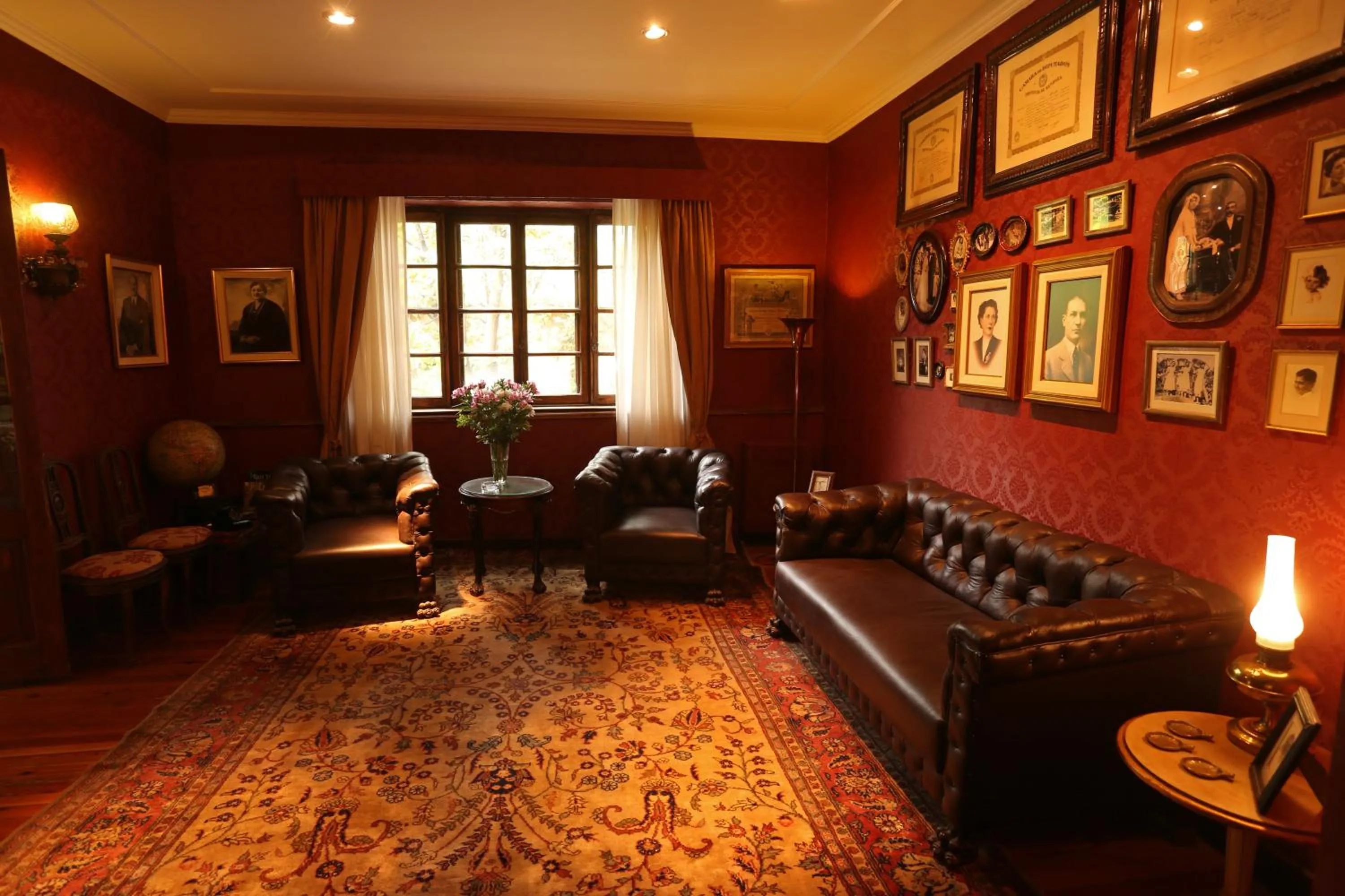 Library in Finca Adalgisa Wine Hotel Mendoza