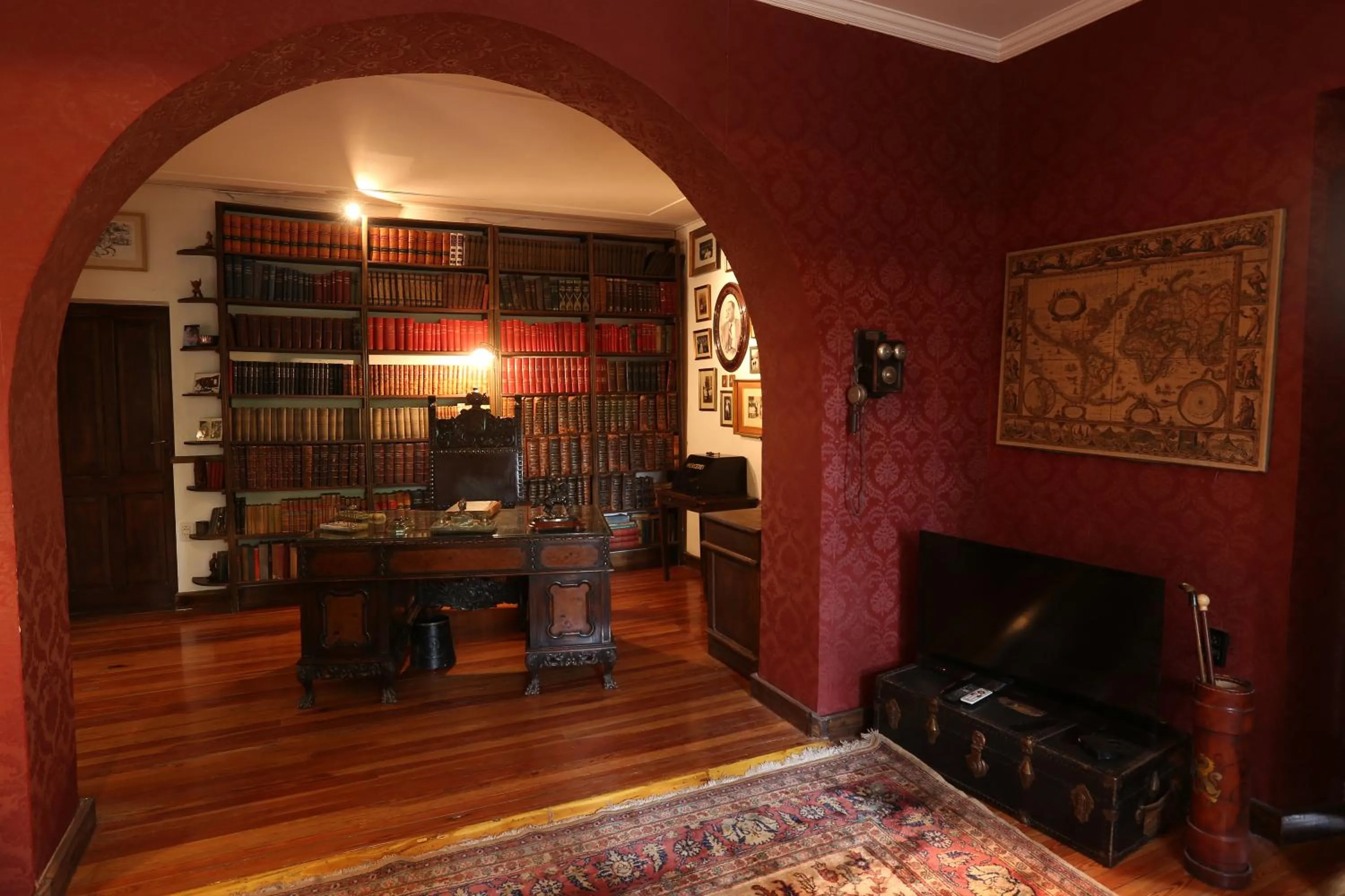 Library in Finca Adalgisa Wine Hotel Mendoza