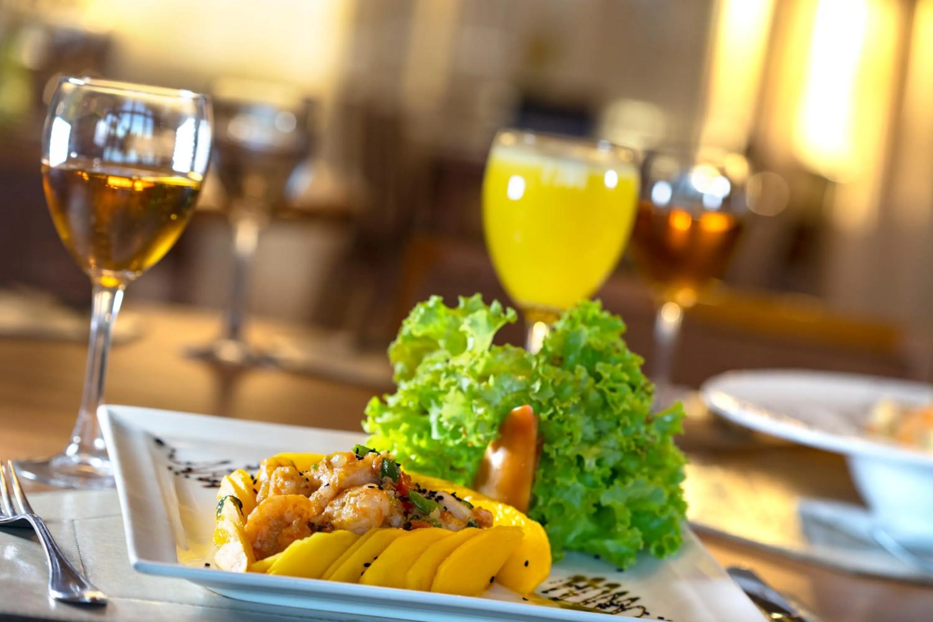 Lunch in Del Mar Hotel