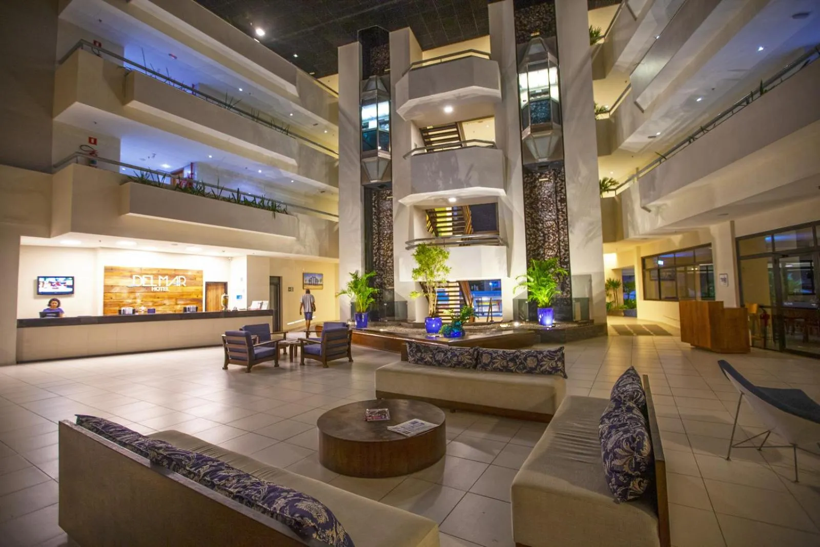 Lobby or reception in Del Mar Hotel