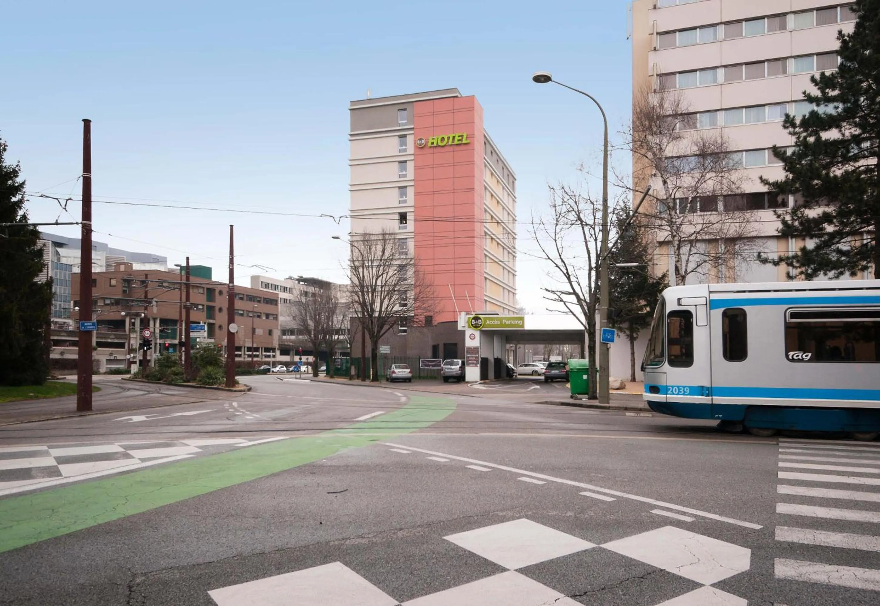 Property building in B&B HOTEL Grenoble Centre Alpexpo