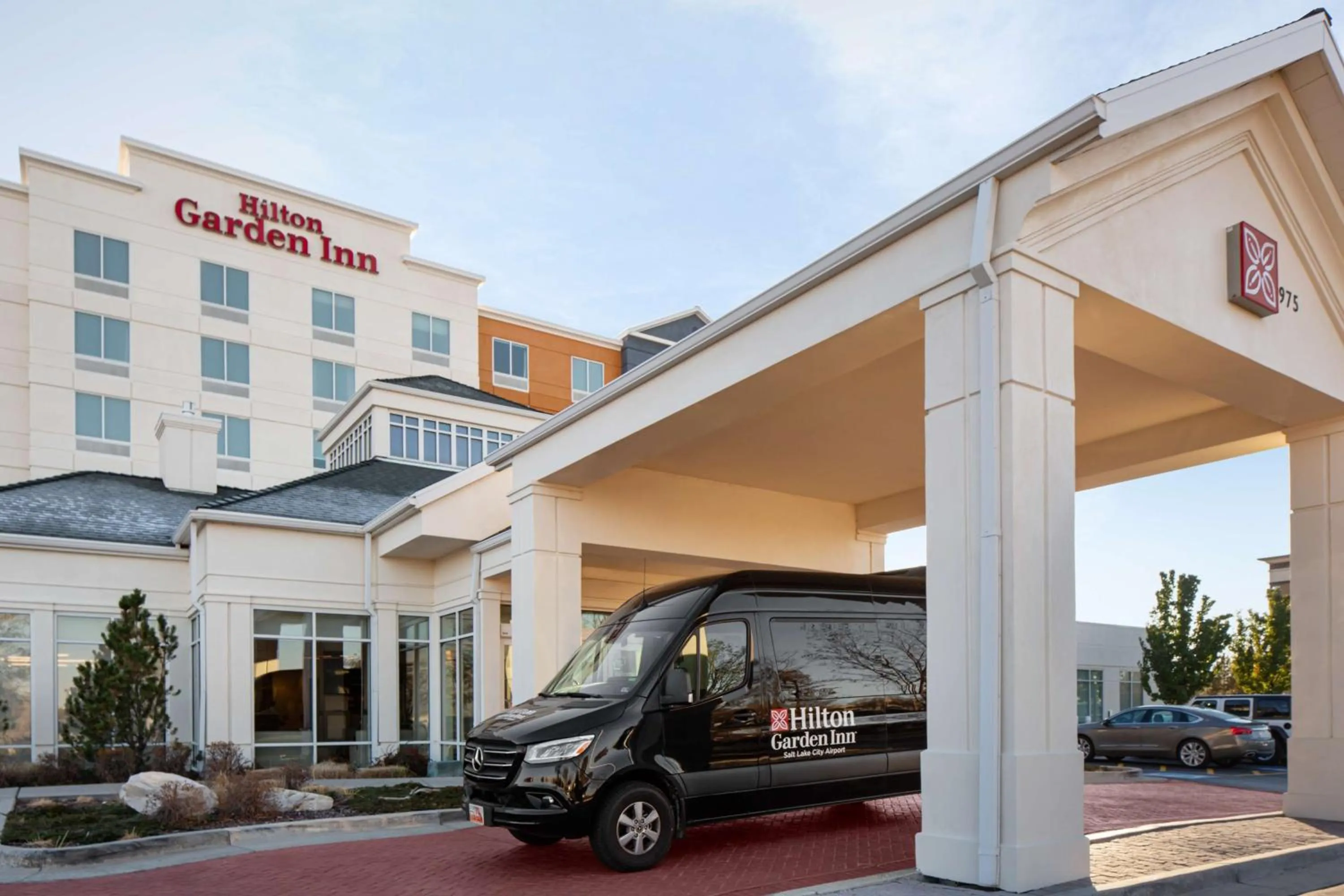 Property building in Hilton Garden Inn - Salt Lake City Airport