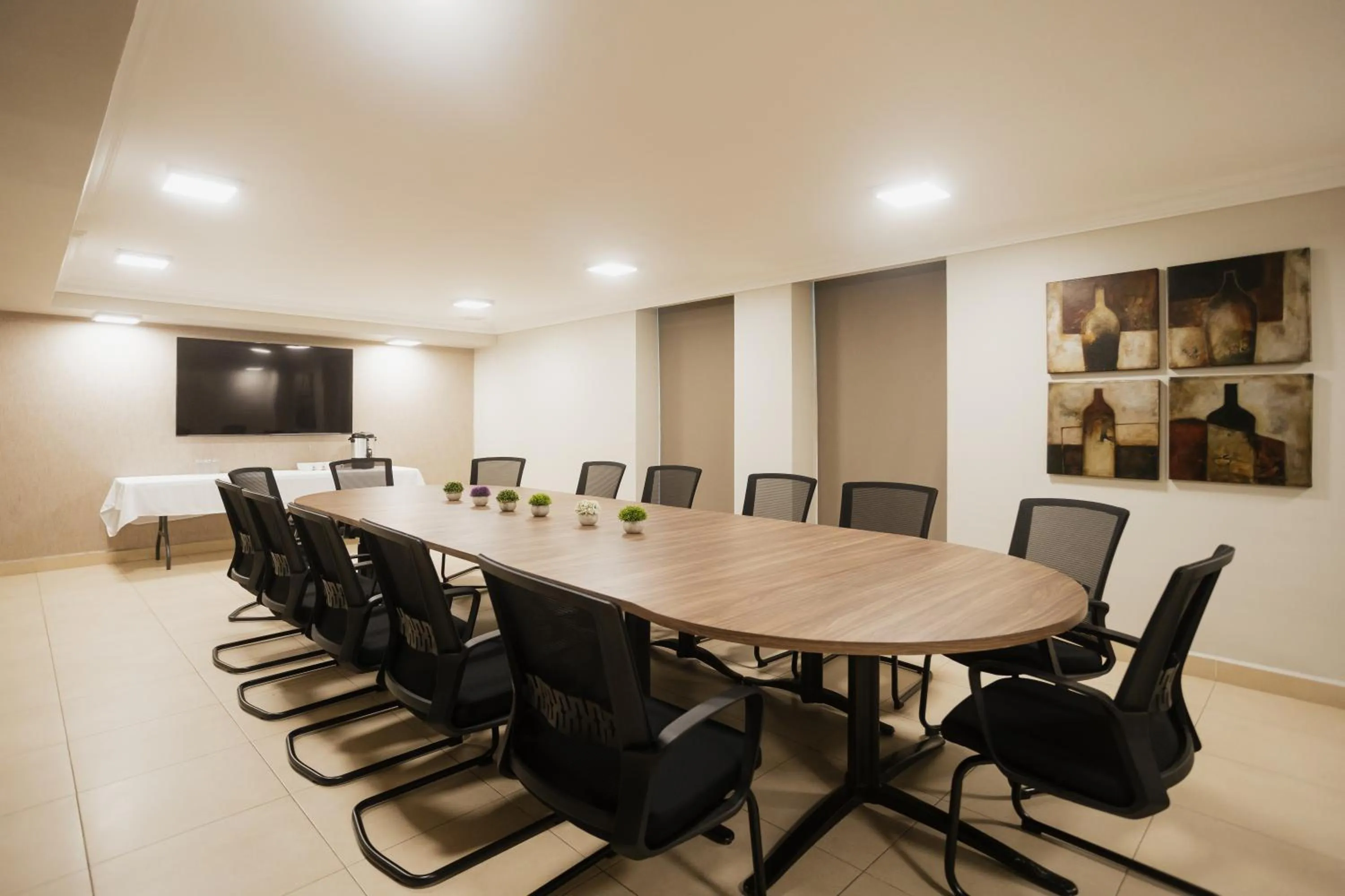 Communal lounge/ TV room in Hotel Parque Central