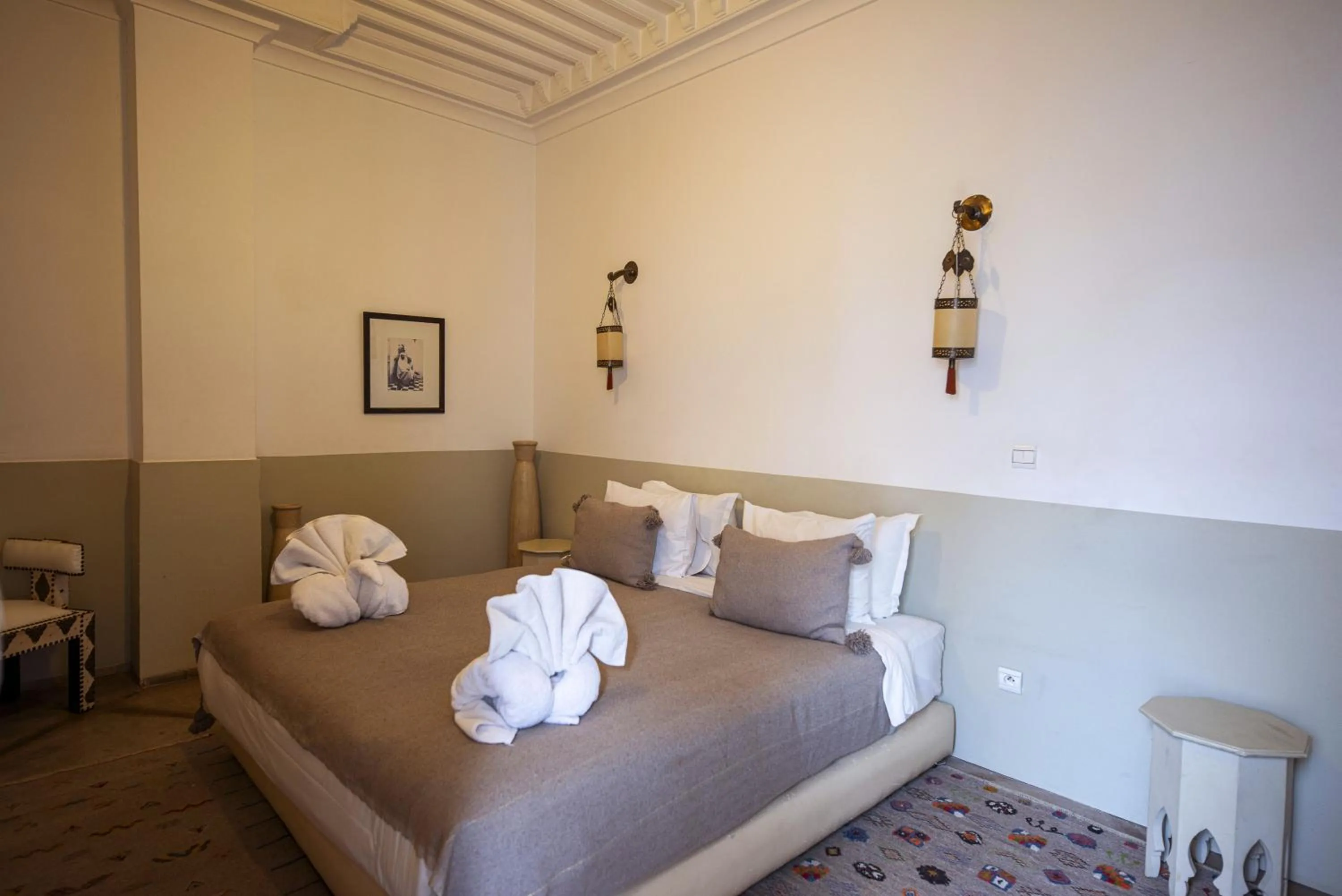 Bed in Riad 64 Maison D'hôtes & Spa