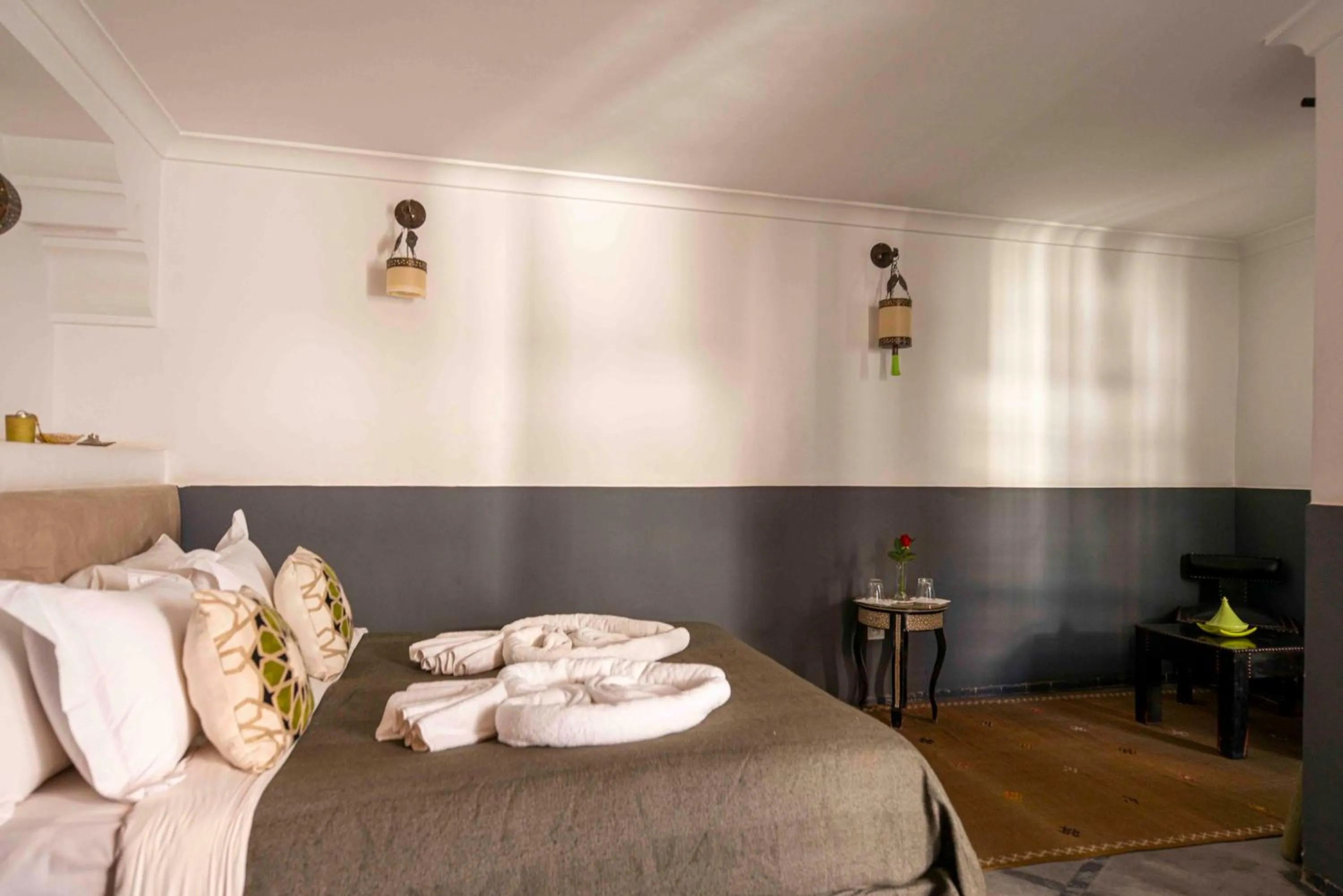 Bed in Riad 64 Maison D'hôtes & Spa