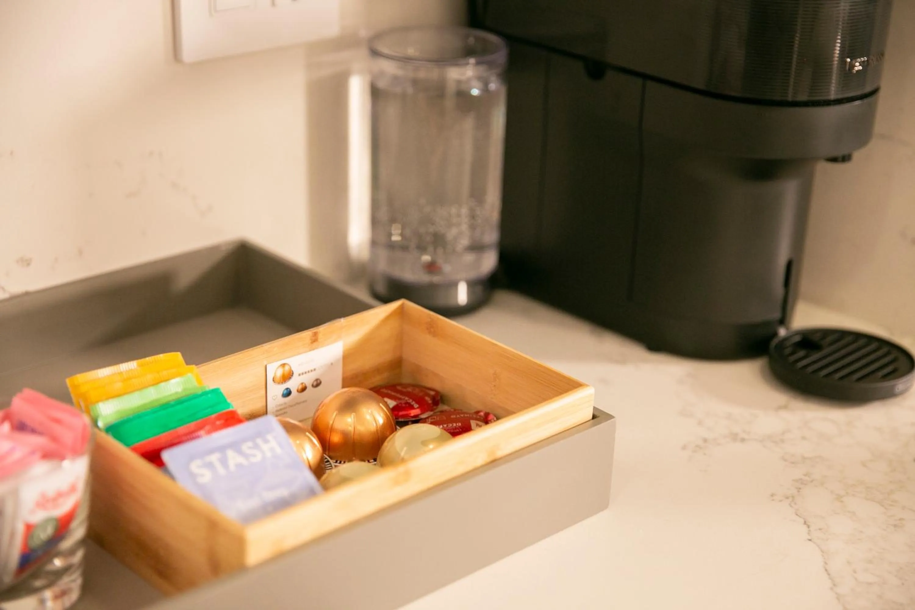 Coffee/tea facilities in Carleton Lodge