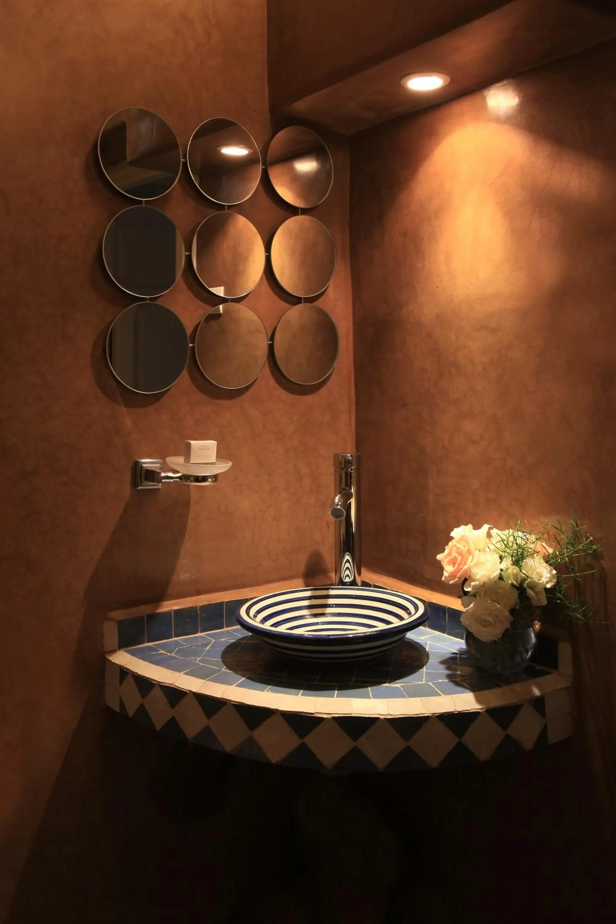 Bathroom in Riad Noos Noos & Spa