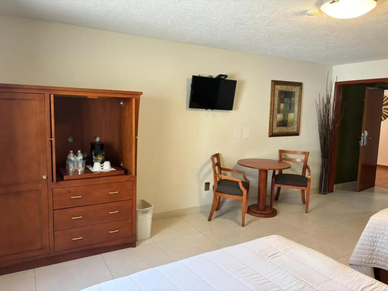 TV and multimedia, Bed in Baja Inn Hoteles La Mesa TV and multimedia, Bed in Baja Inn Hoteles La Mesa