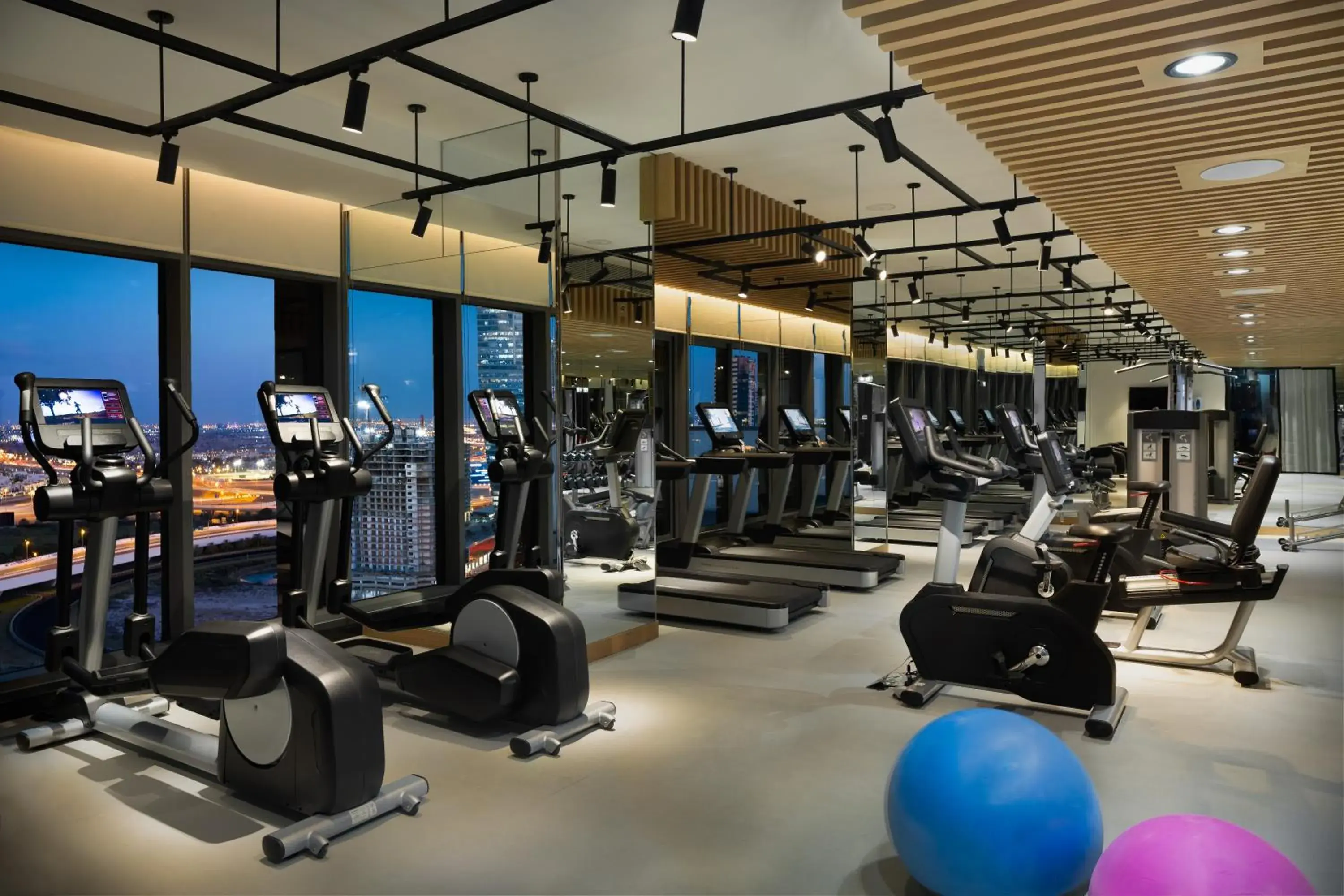 Fitness centre/facilities in Millennium Atria Business Bay Fitness centre/facilities in Millennium Atria Business Bay