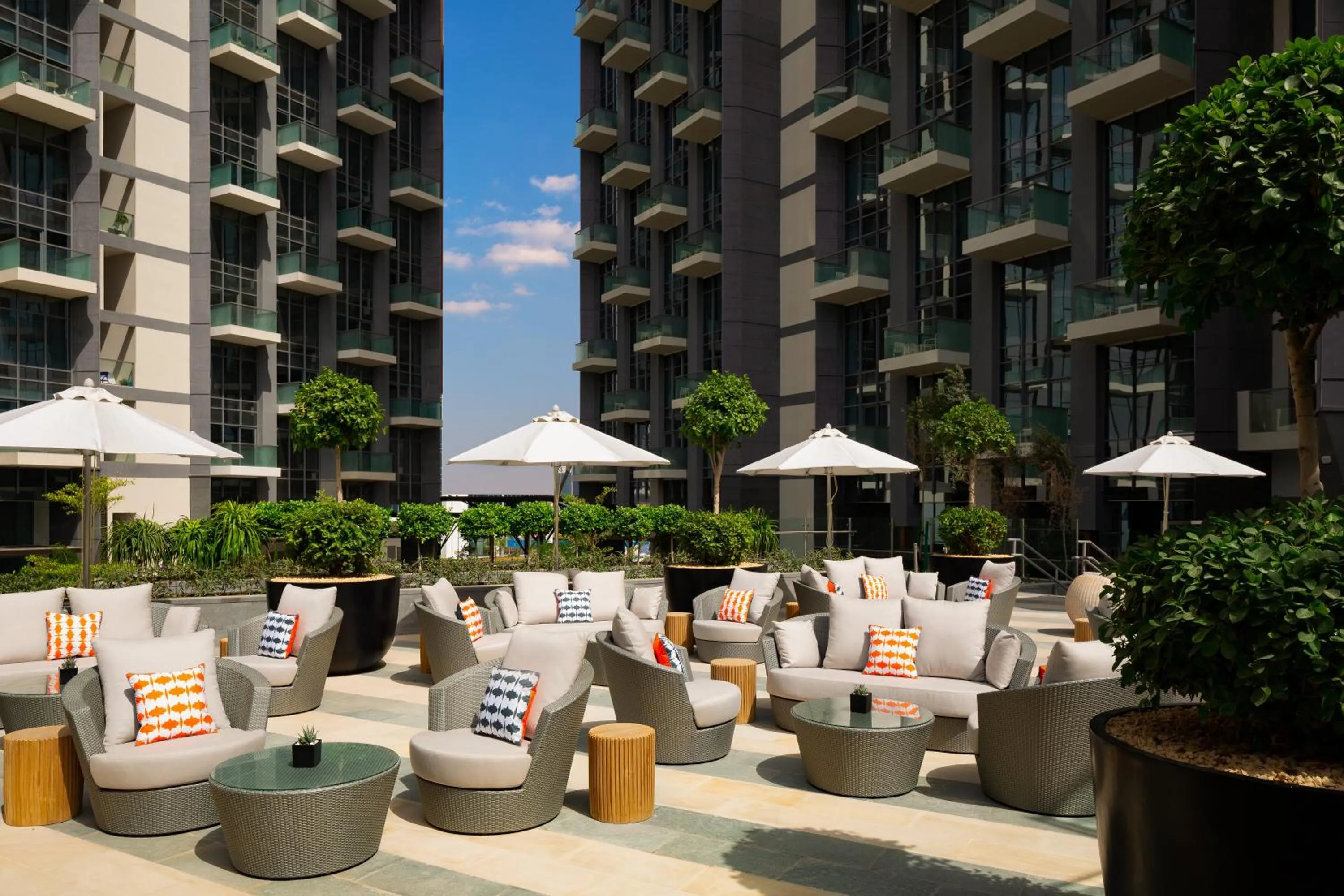 Patio in Millennium Atria Business Bay