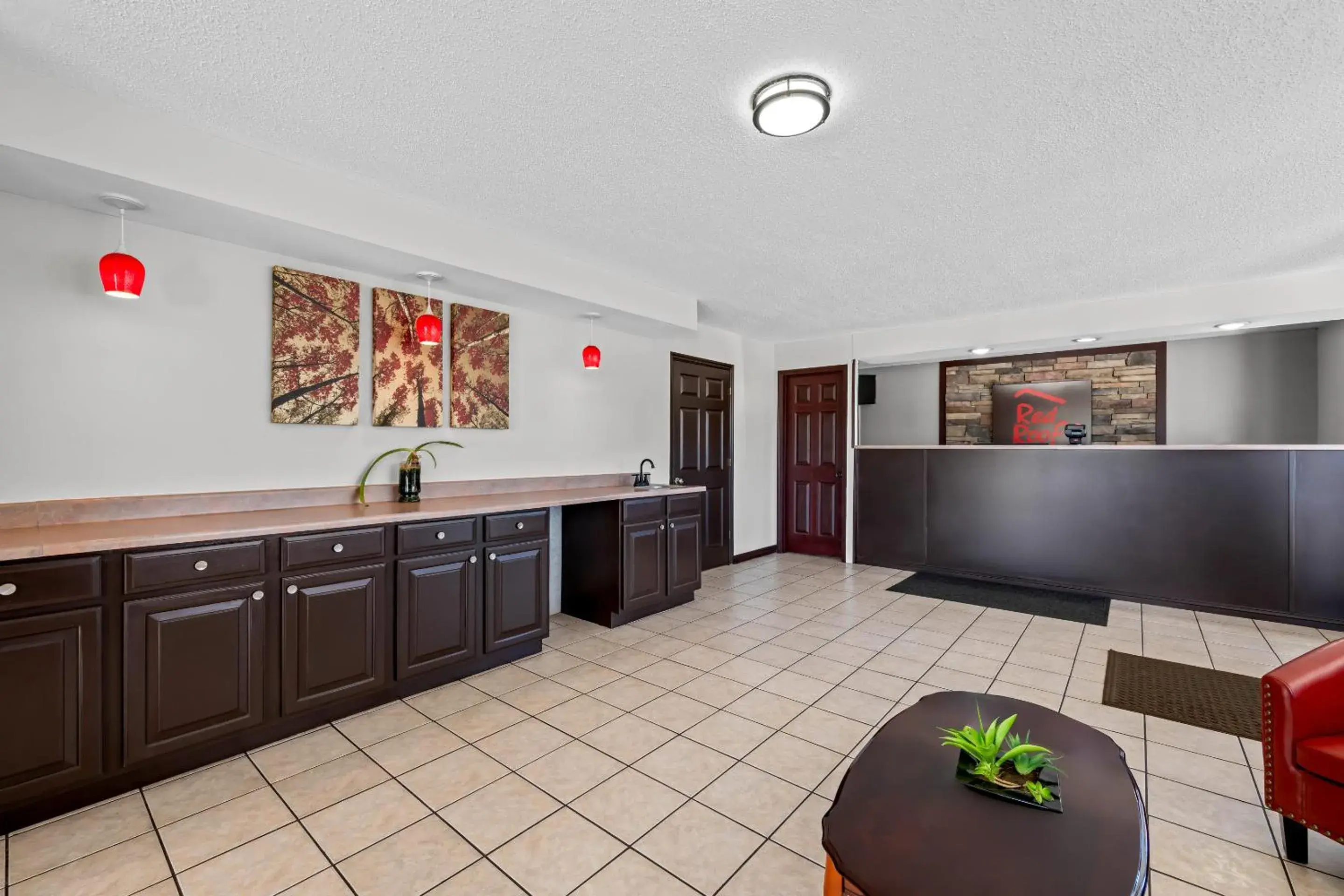 Lobby or reception in Red Roof Inn Abingdon Lobby or reception in Red Roof Inn Abingdon