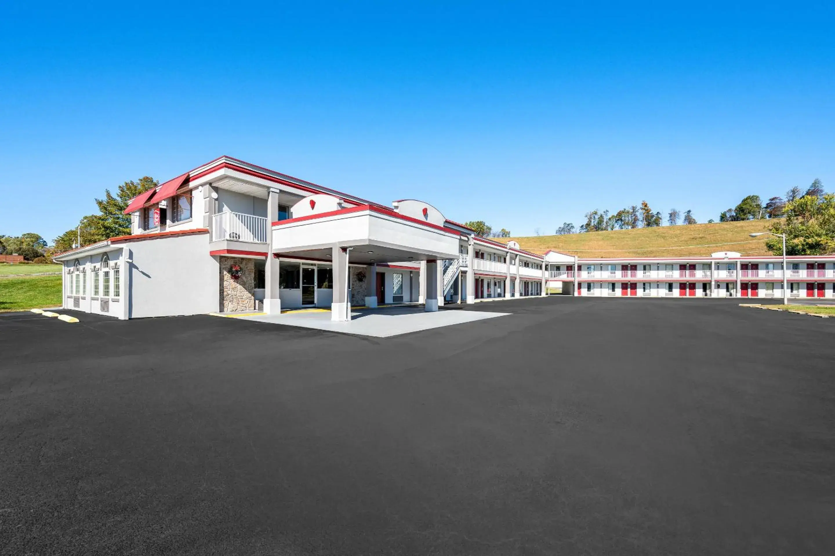 Property building in Red Roof Inn Abingdon Property building in Red Roof Inn Abingdon
