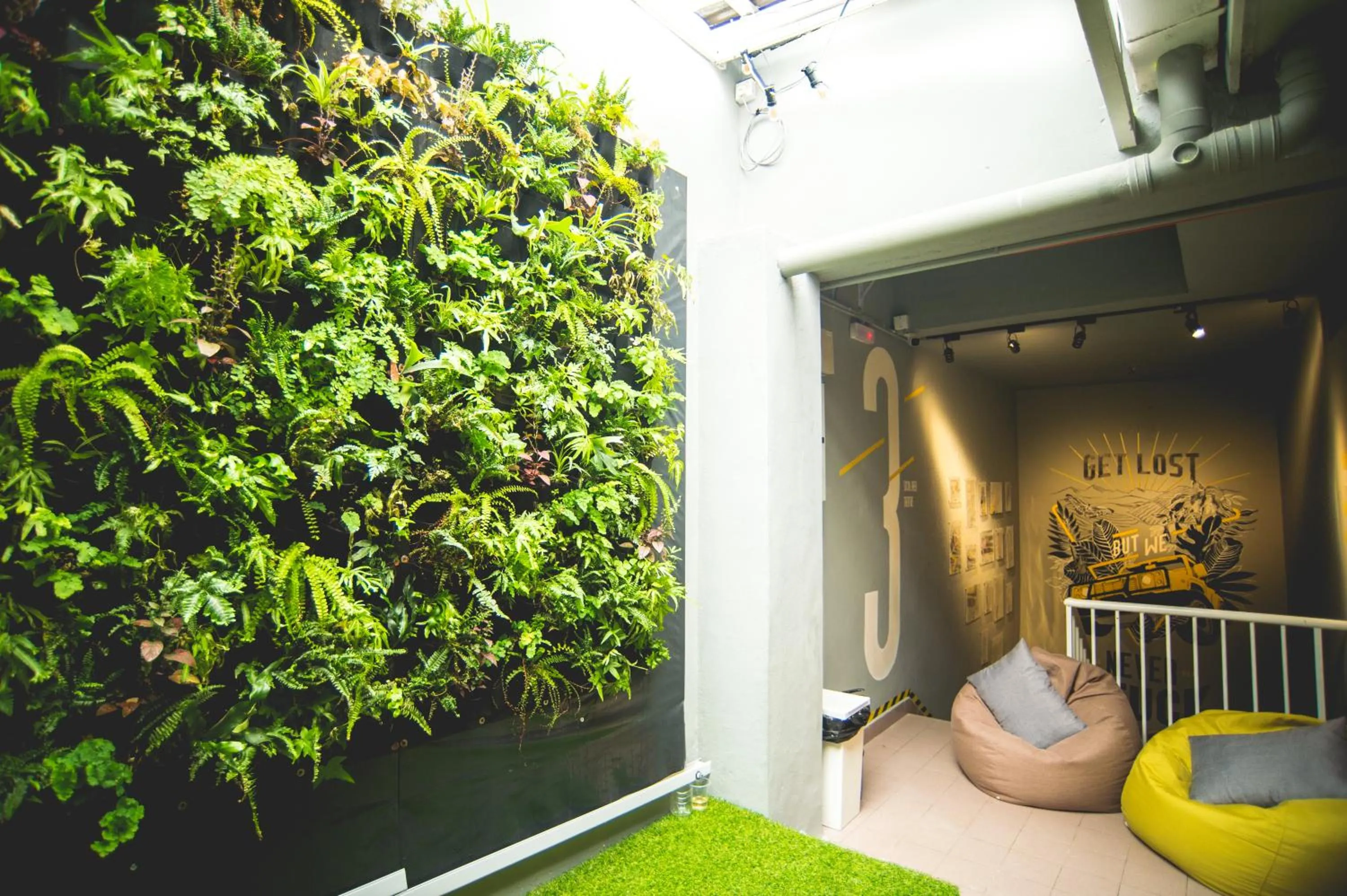 Traveller Bunker Hostel 1