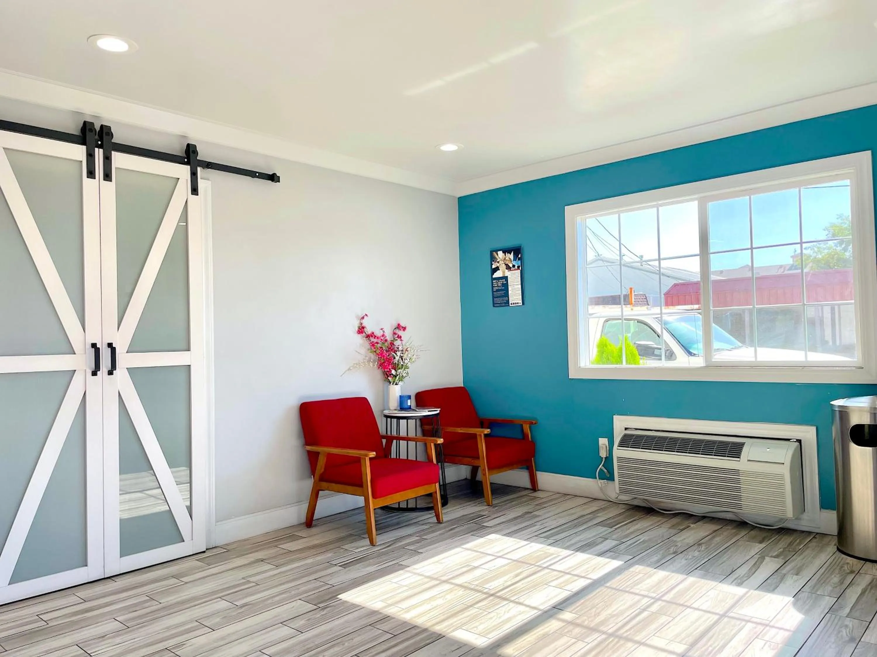 Lobby or reception in Motel 6 Yuba City, CA