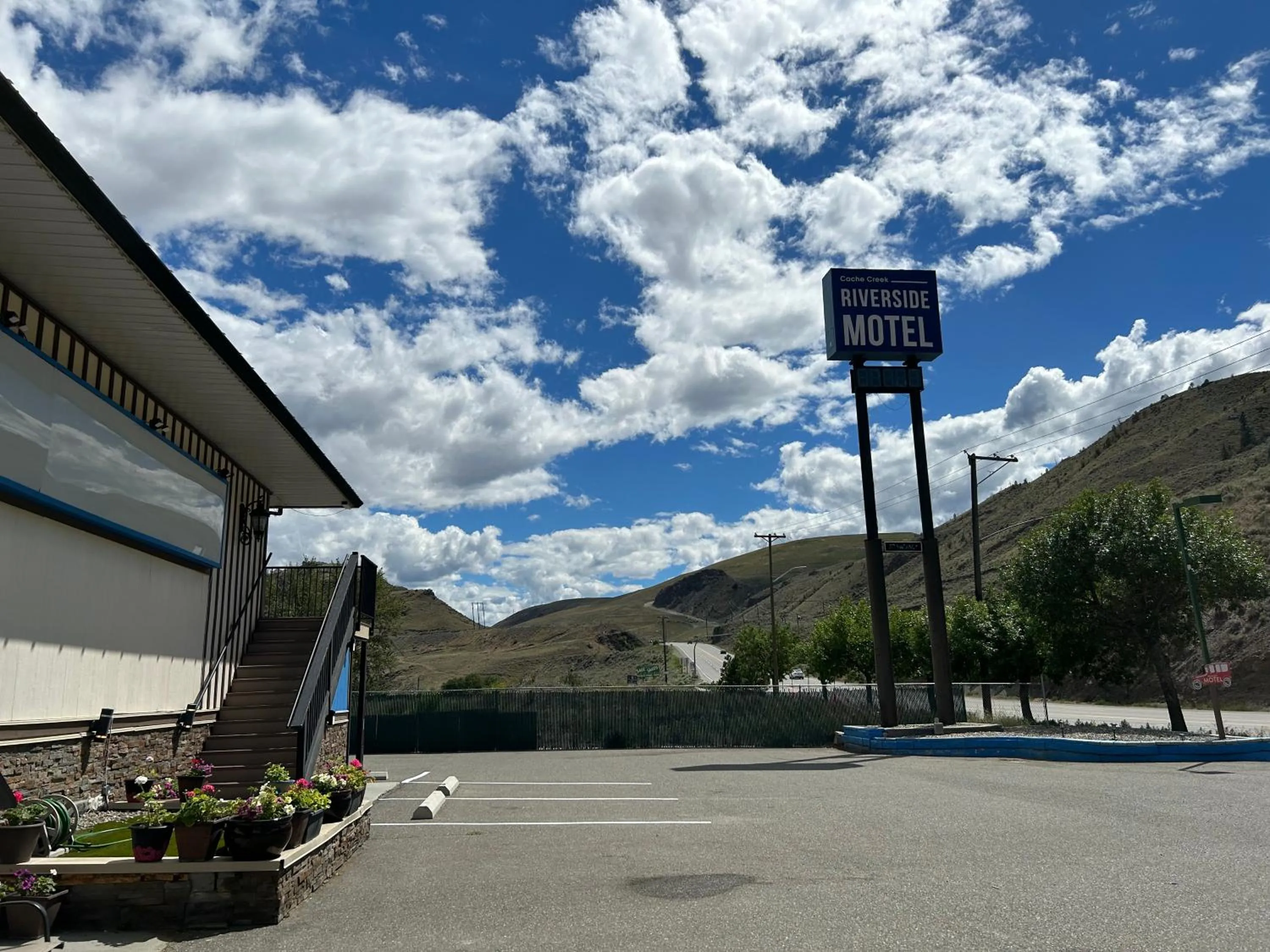 Riverside Motel Cache Creek